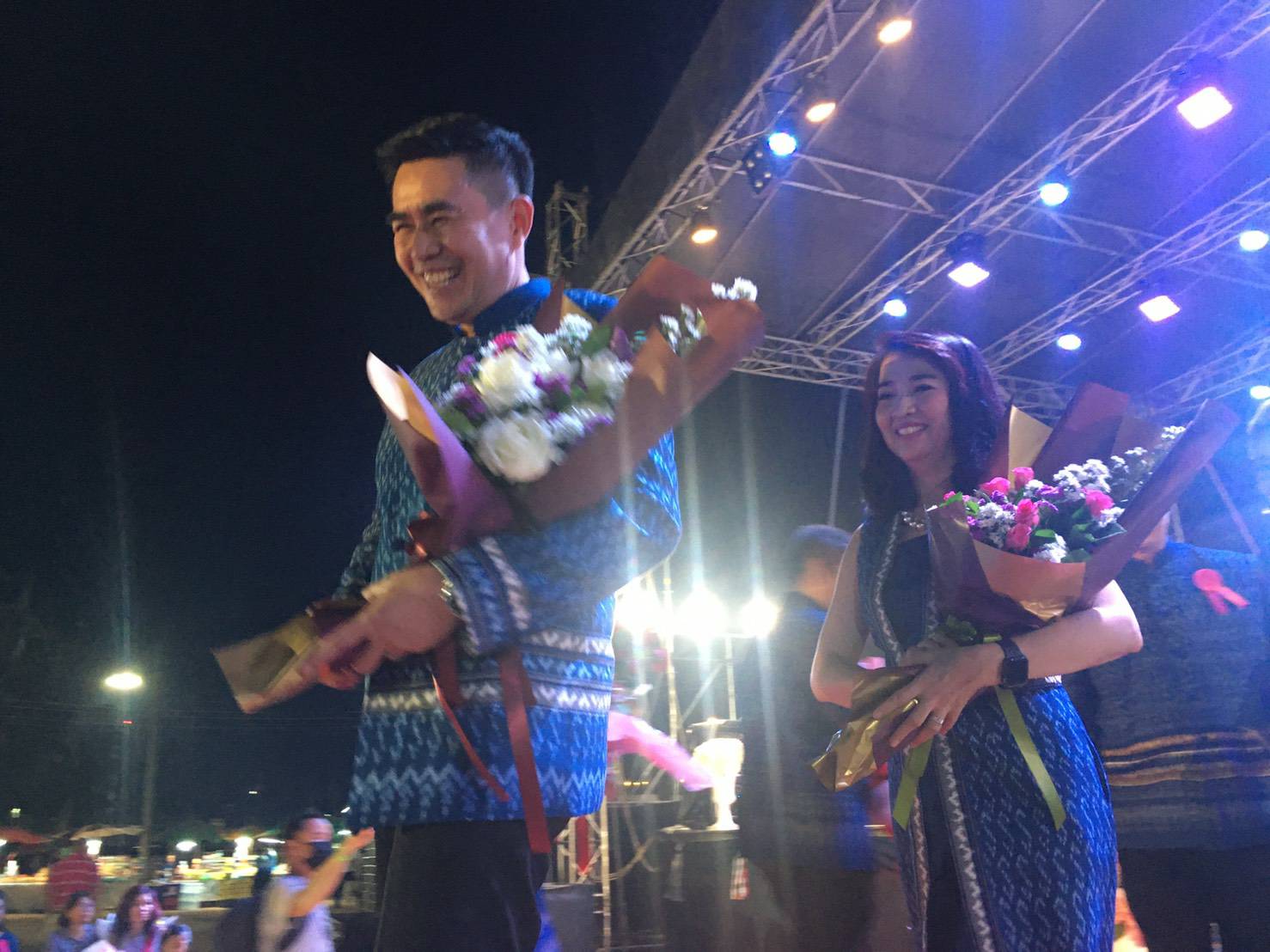มหัศจรรย์ แฟชั่นโชว์ ”ผ้ามัดหมี่ลายขอเจ้าฟ้าสิริวัณณวรีฯ” ที่นี่ สกลนคร