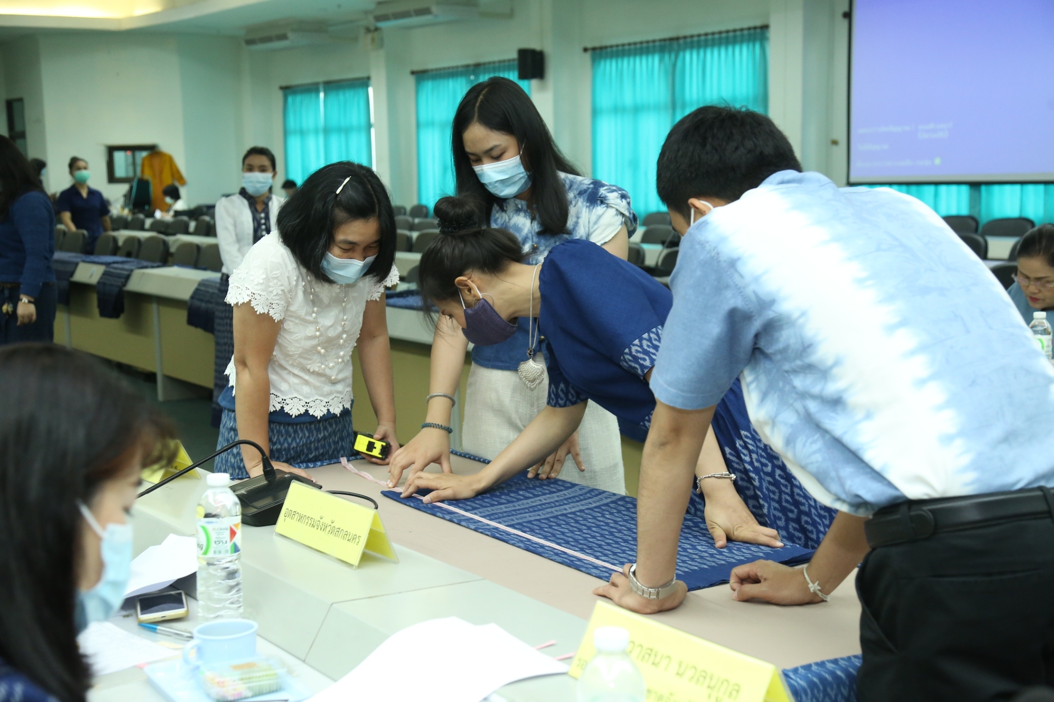 ประกวด ”ผ้ามัดหมี่ลายขอเจ้าฟ้าสิริวัณณวรีฯ” ที่นี่ สกลนคร