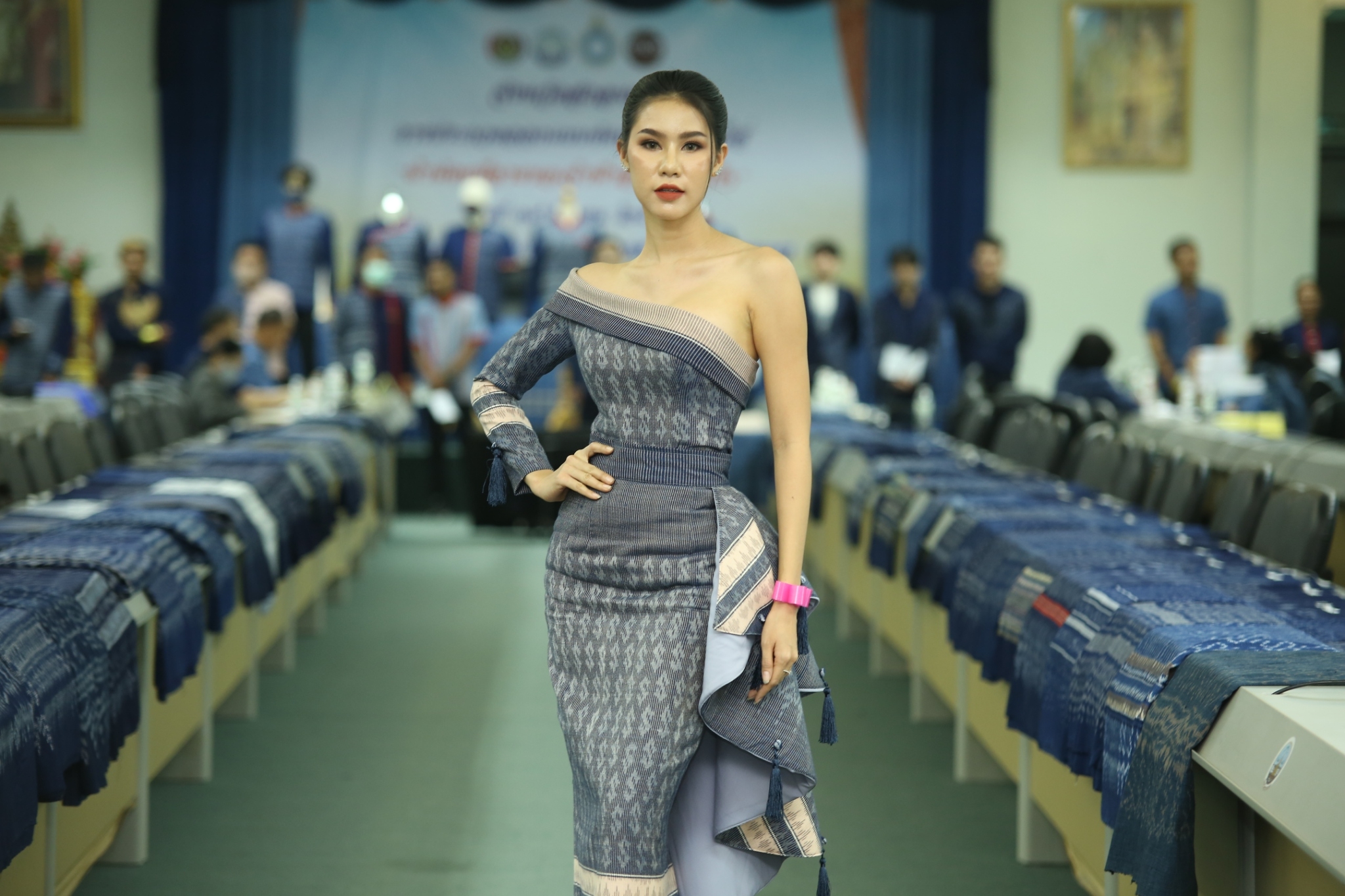 ประกวด ”ผ้ามัดหมี่ลายขอเจ้าฟ้าสิริวัณณวรีฯ” ที่นี่ สกลนคร