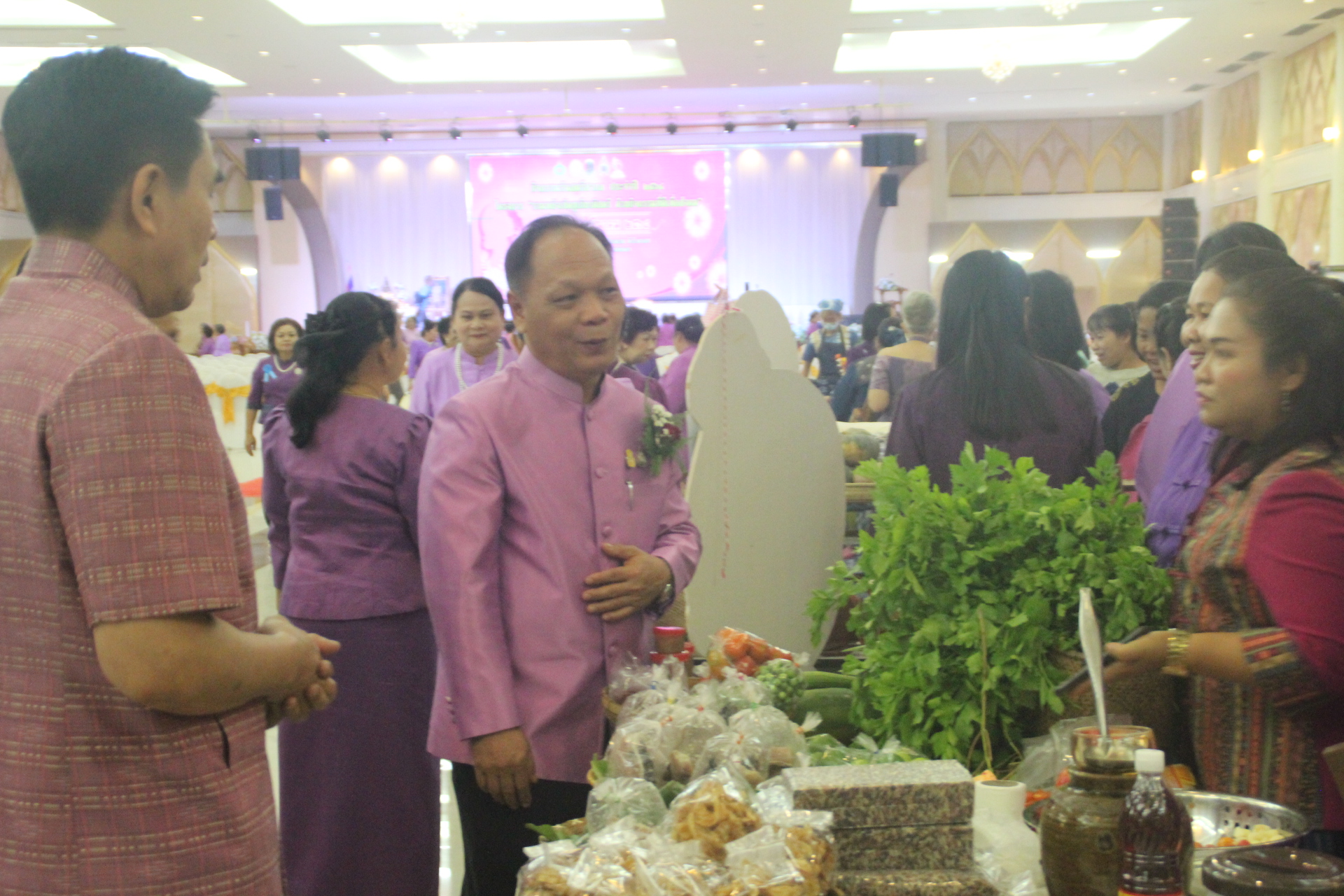 จังหวัดสกลนคร “รวมพลังเชิดชูเกียรติสตรี ด้วยกิจกรรมที่ดีเพื่อสังคม”