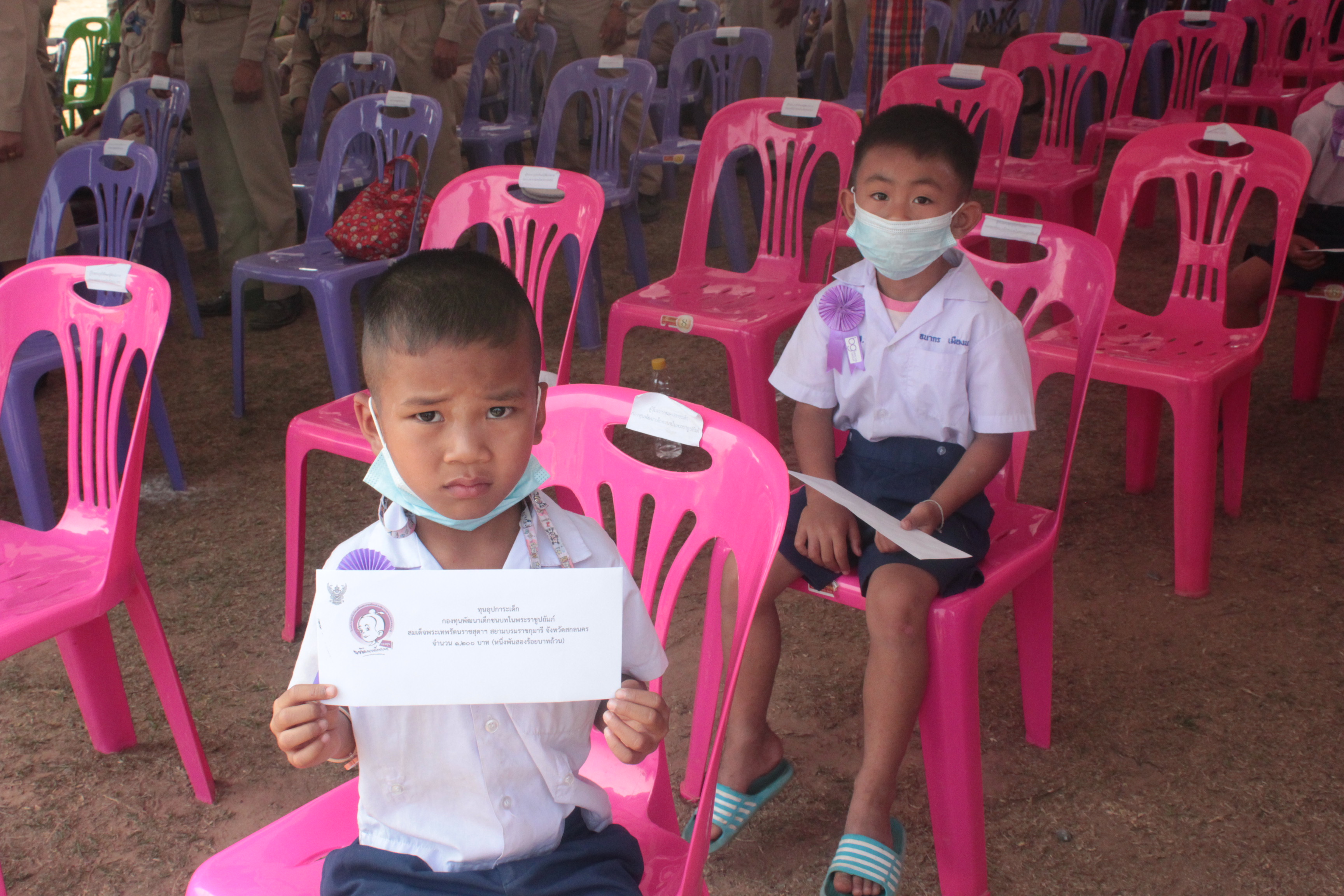 “พช.สกลนคร” ร่วมกิจกรรมจังหวัดเคลื่อนที่ ณ อำเภอภูพาน จังหวัดสกลนคร