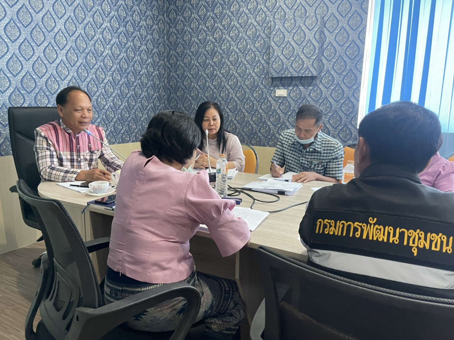 พช.สกลนคร ประชุมชี้แจงแนวทางการดำเนินงานและการเบิกจ่ายงบประมาณ โครงการพัฒนาศูนย์เรียนรู้ทฤษฎีใหม่รูปแบบ “โคก หนอง นา โมเดล”