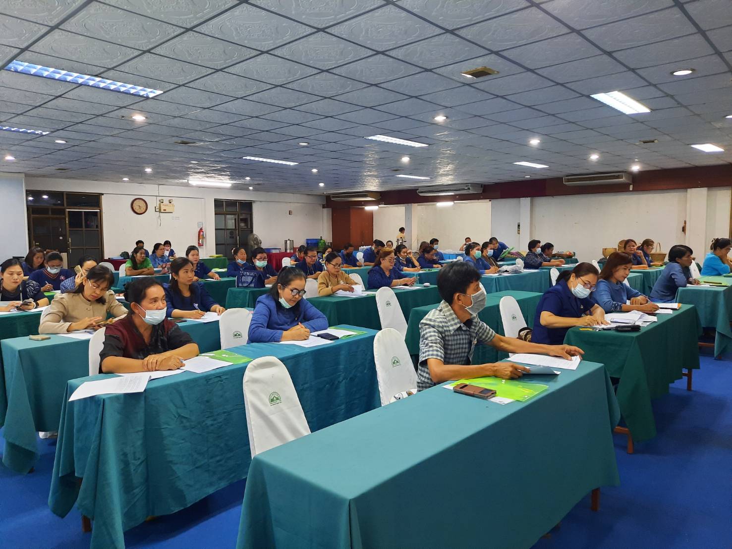 พช. สกลนคร ประชุมเชิงปฏิบัติการการประเมินผลทุนหมุนเวียนกองทุนพัฒนาบทบาทสตรี