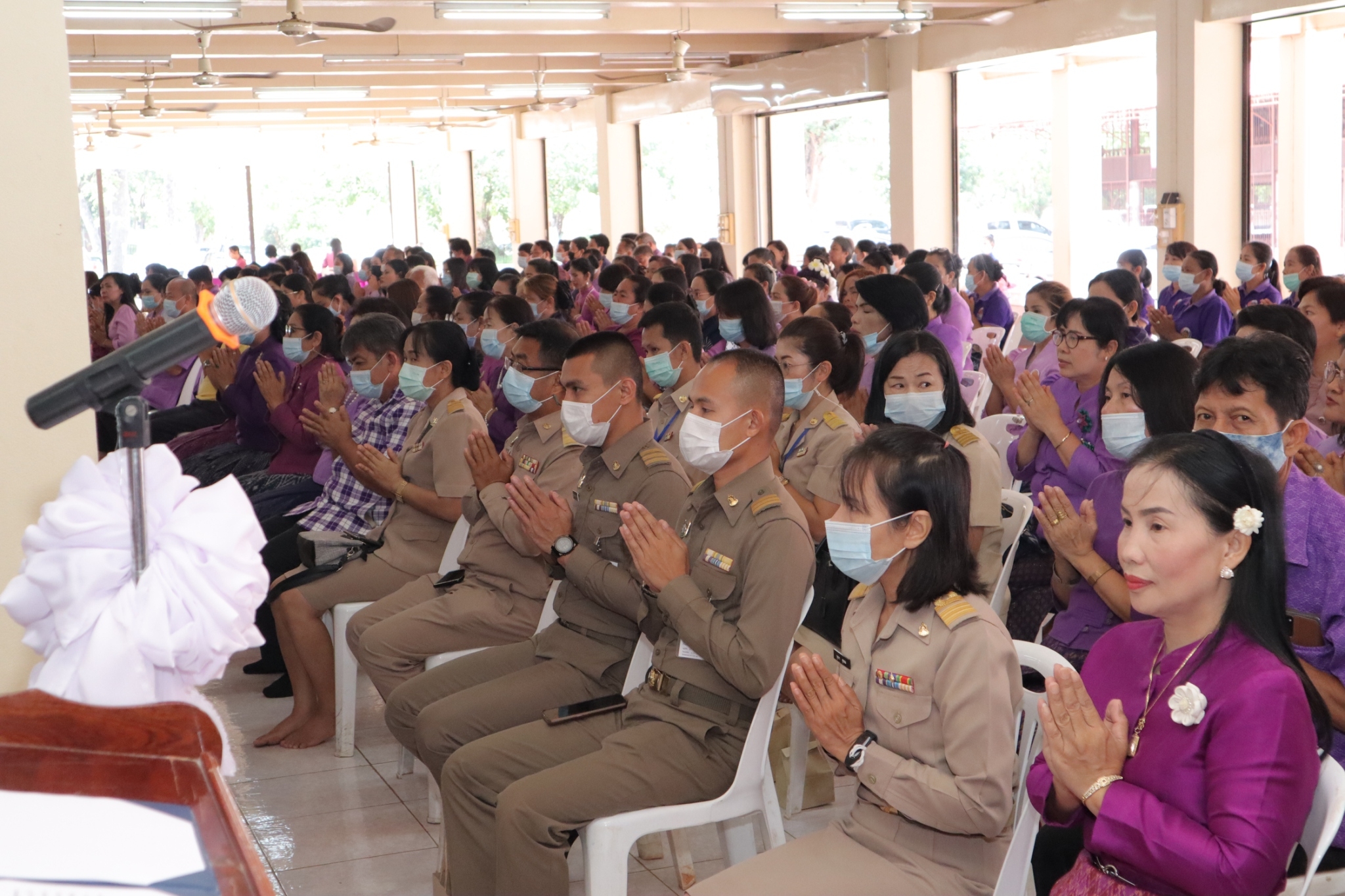 จังหวัดสกลนคร ทอดผ้าป่าสมทบกองทุนเด็กชนบท ในพระราชูปถัมภ์สมเด็จพระเทพรัตนราชสุดา สยามบรมราชกุมารี