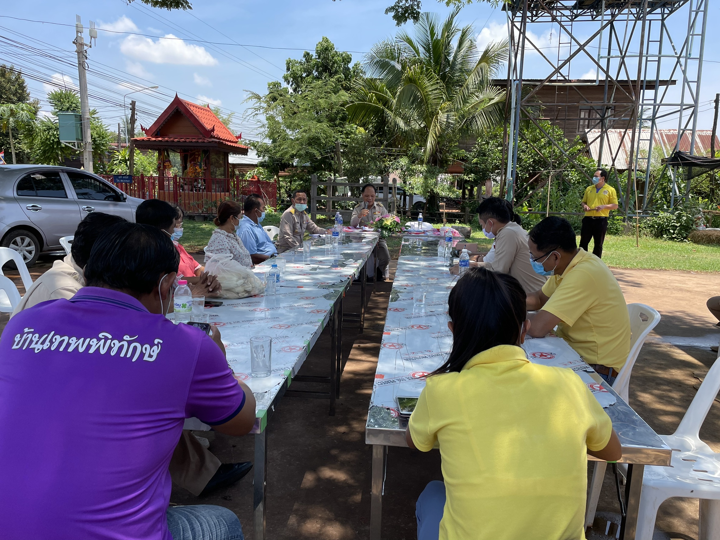 พจ.สกลนคร ลงพื้นที่ติดตามและเยี่ยมให้กำลังใจ ในพื้นที่อำเภอบ้านม่วง