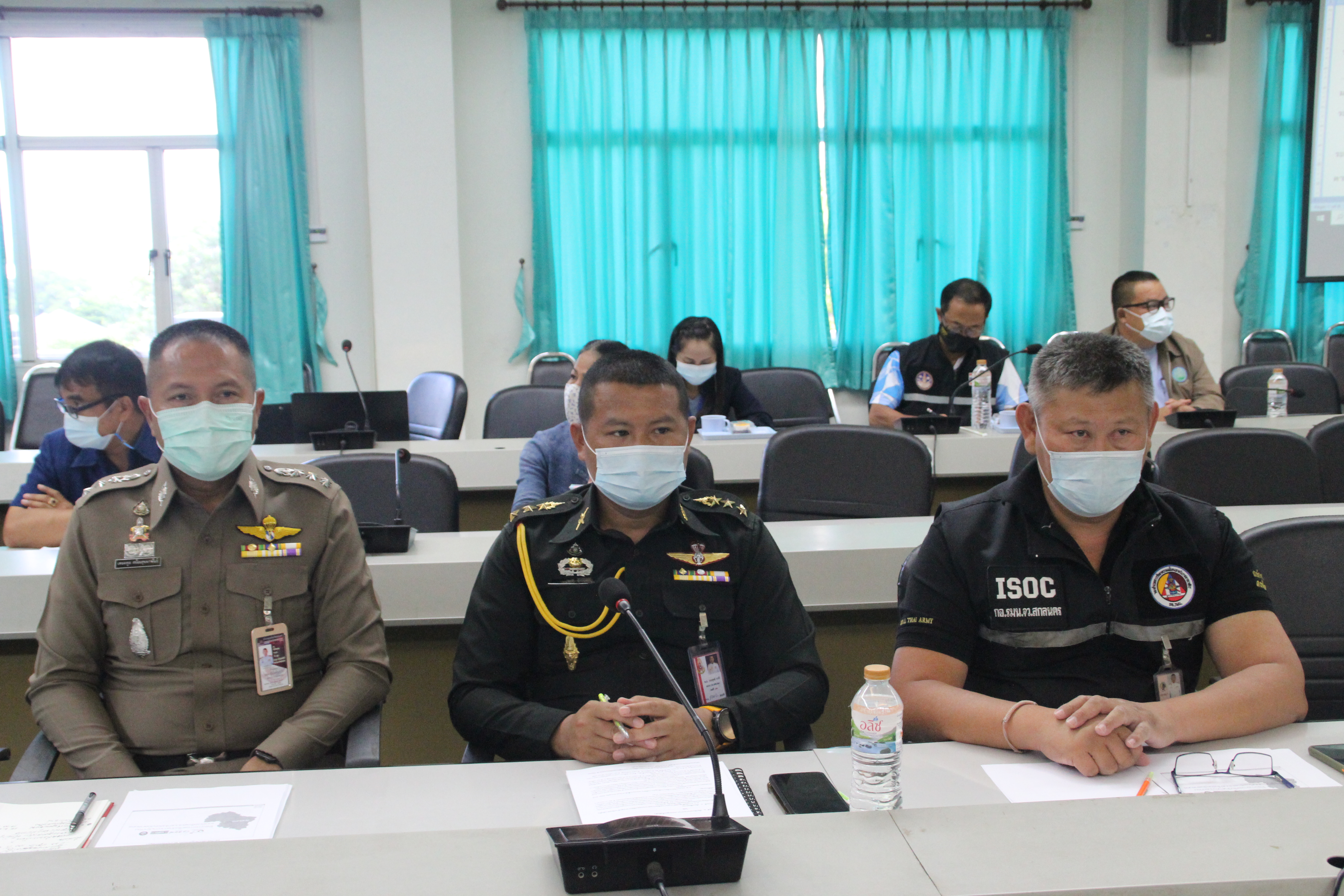จังหวัดสกลนคร ประชุมคณะกรรมการบริหารศูนย์อำนวยการขจัดความยากจนและพัฒนาคนทุกช่วงวัยอย่างยั่งยืนตามหลักปรัชญาของเศรษฐกิจพอเพียง