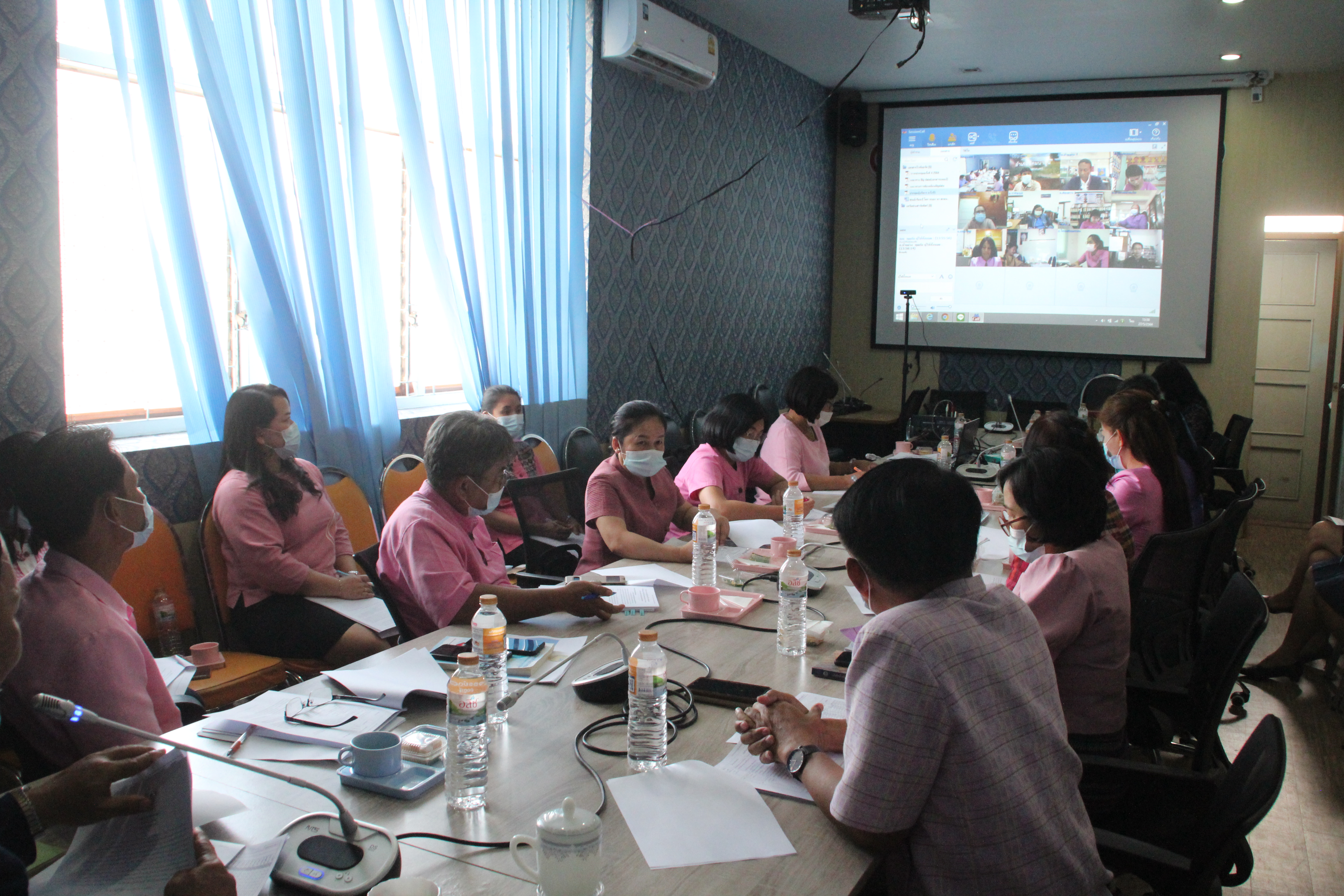 พช.สกลนคร สู้ภัย COVID-19 ด้วยการประชุมผู้บริหารครั้งที่ 5/2564 ผ่านระบบ Session call