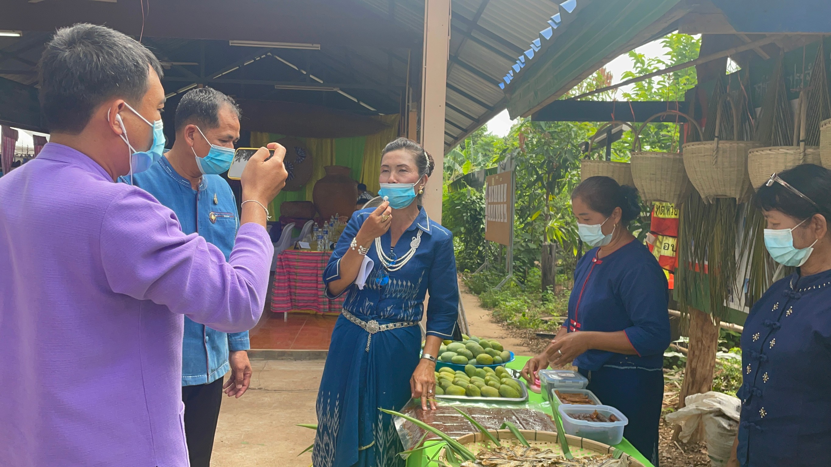 พช.สกลนคร ร่วมประกวดผู้นำการเปลี่ยนแปลงดีเด่น ผ่านระบบ ZOOM
