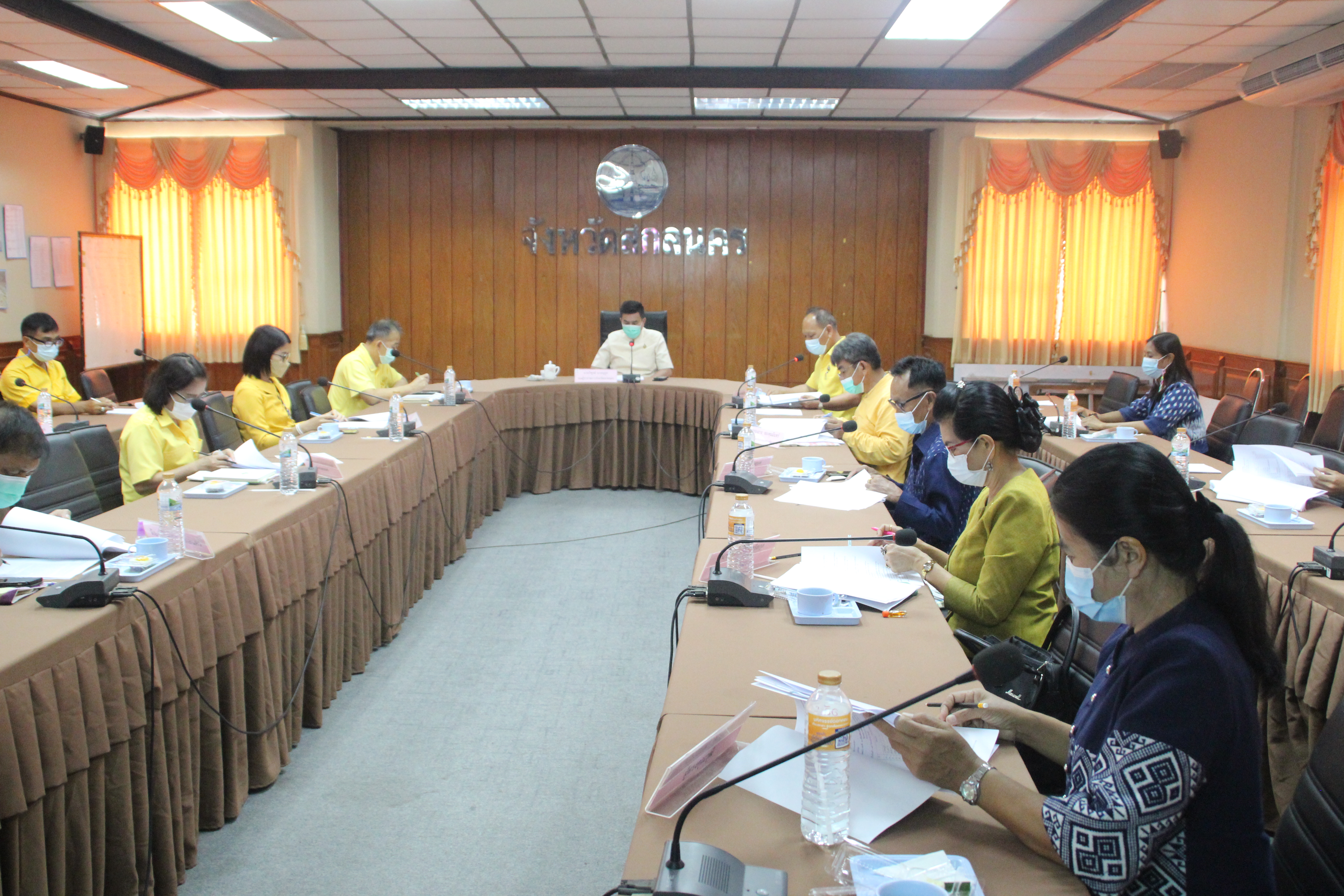 จังหวัดสกลนคร ประชุมคณะอนุกรรมการกองทุนพัฒนาบทบาทสตรีระดับจังหวัด ครังที่ 5/2564