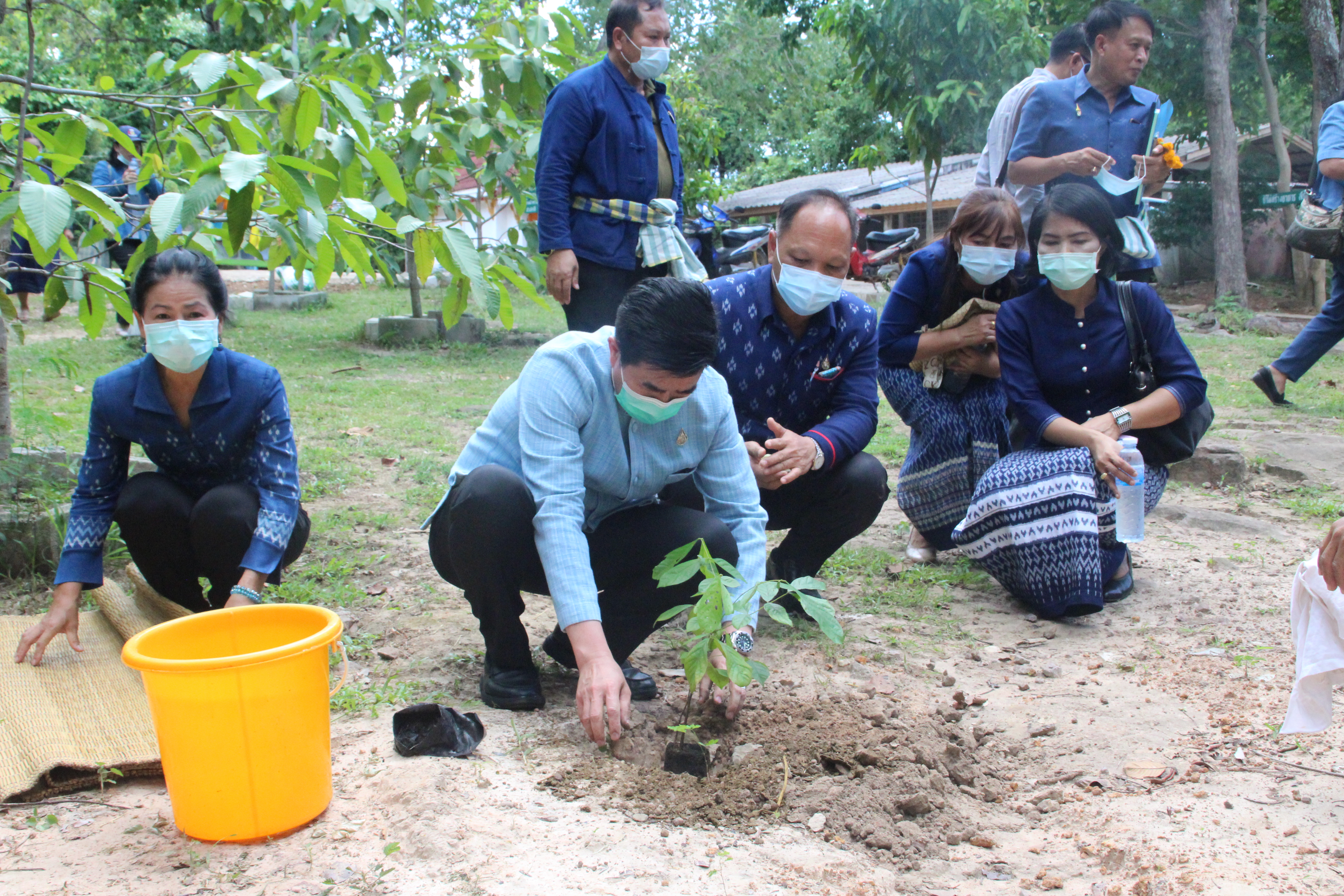 ลุยต่อเนื่องคัดสรรหมู่บ้านเศรษฐกิจพอเพียง “อยู่เย็น เป็นสุข” จังหวัดสกลนคร