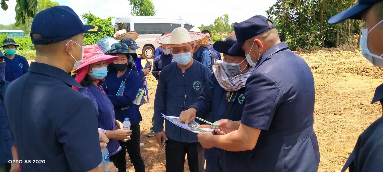พช.สกลนคร จับมือผู้เชี่ยวชาญขับเคลื่อน โคก หนอง นา พช.