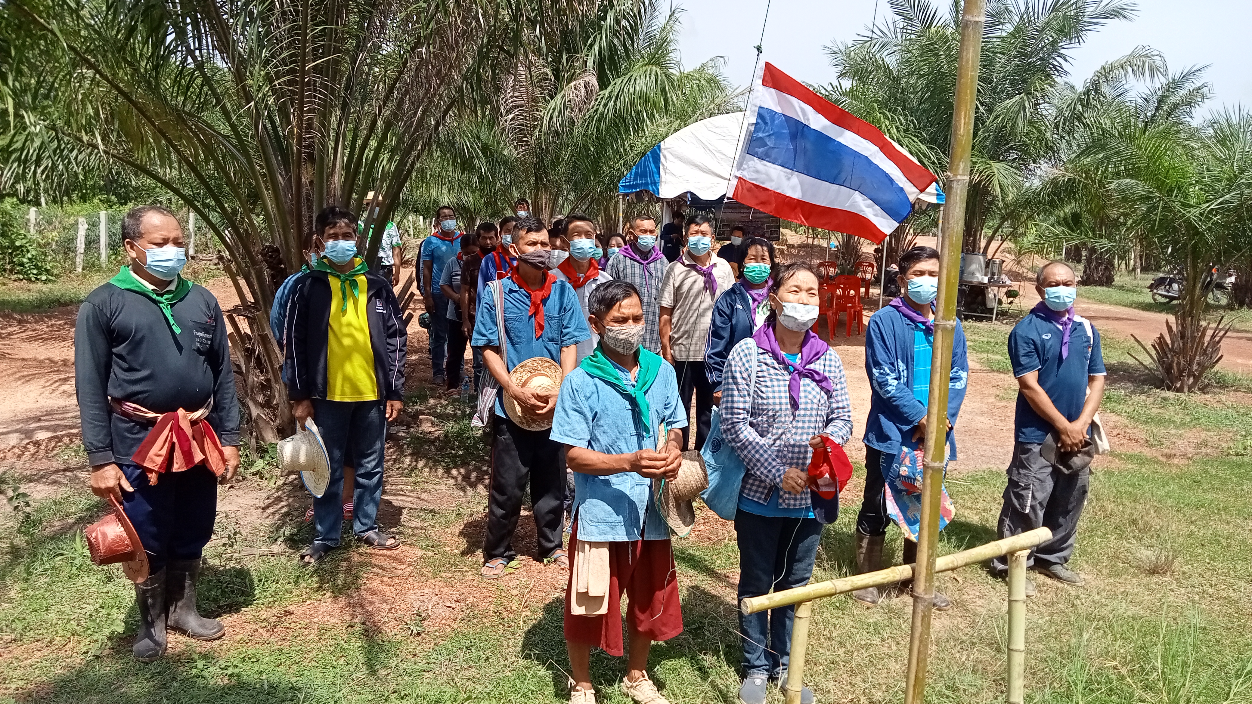 พช.วานรนิวาส “ร่วมกันเอามื้อสามัคคี สร้างการเรียนรู้ หิ้วปิ่นโต กินข้าวโฮมกัน”