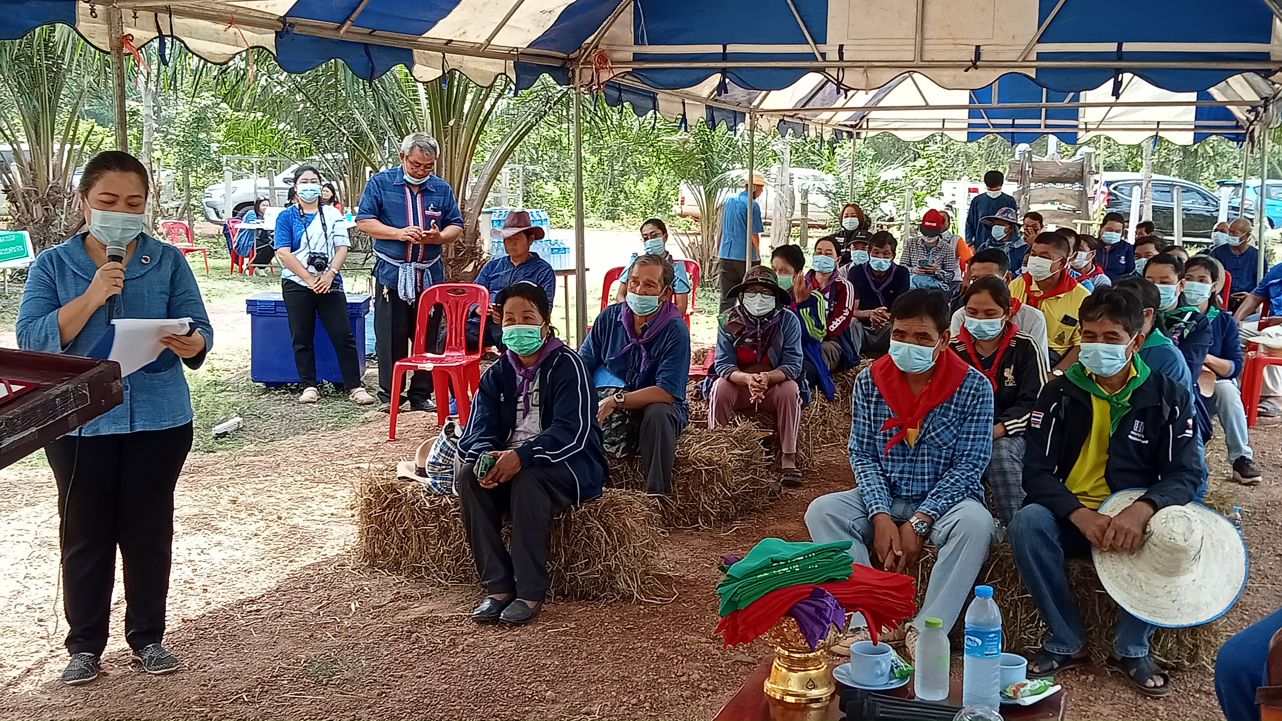 พช.วานรนิวาส “ร่วมกันเอามื้อสามัคคี สร้างการเรียนรู้ หิ้วปิ่นโต กินข้าวโฮมกัน”