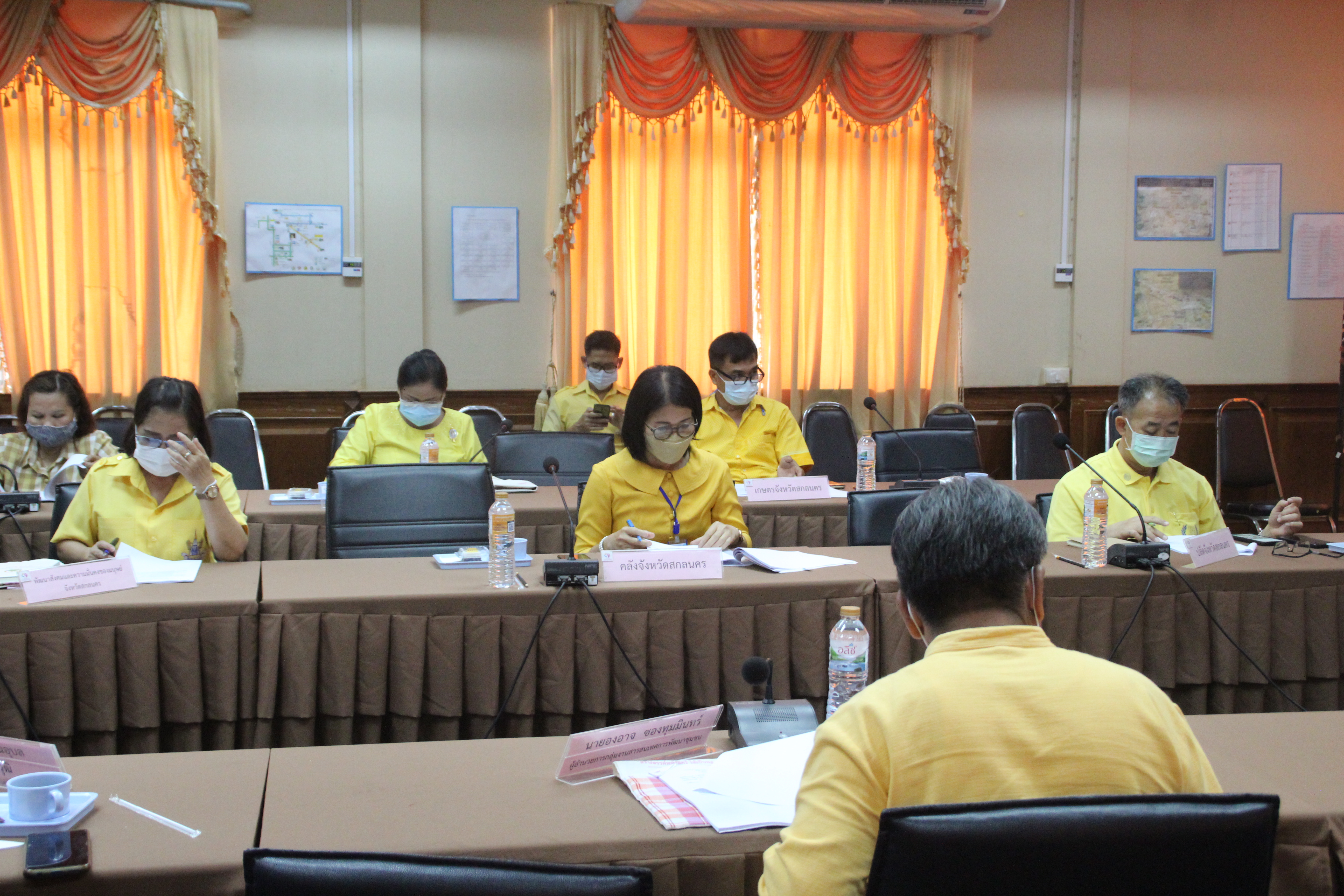 จังหวัดสกลนคร ประชุมคณะอนุกรรมการกองทุนพัฒนาบทบาทสตรีระดับจังหวัด ครังที่ 5/2564