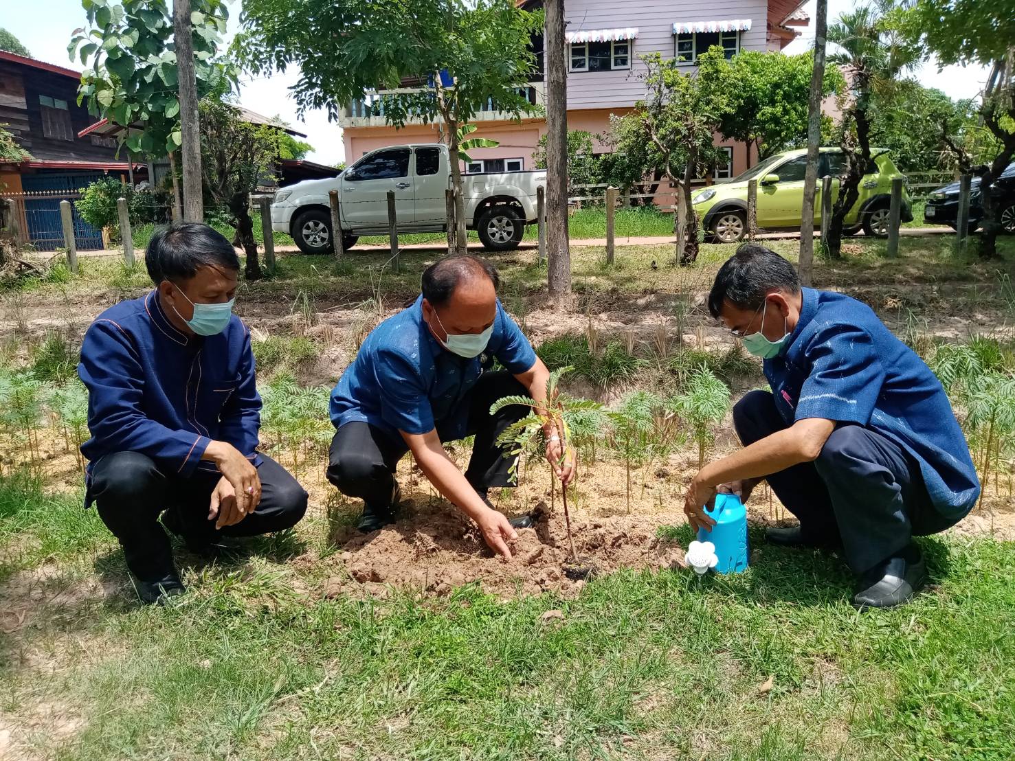พช.สกลนคร  ขับเคลื่อนงานอาสาพัฒนาชุมชน กับภารกิจสร้างความมั่นคงทางอาหารแก่ชุมชน