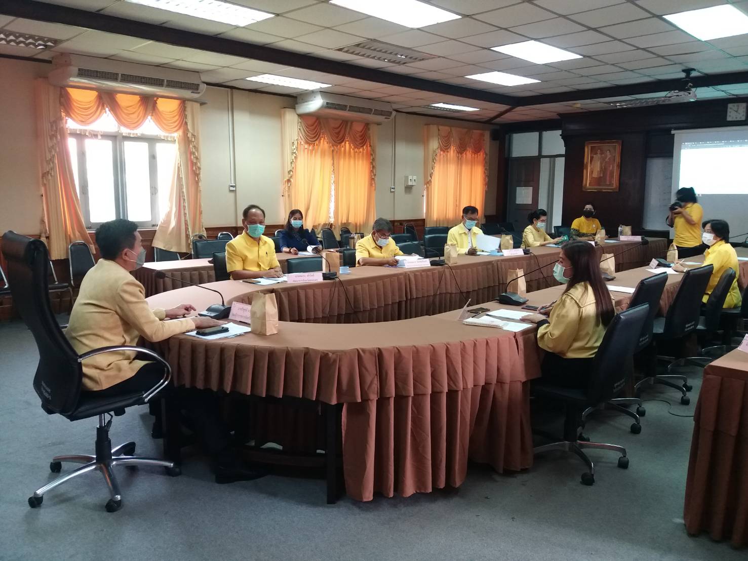 จังหวัดสกลนคร ประชุมคณะอนุกรรมการกองทุนพัฒนาบทบาทสตรีระดับจังหวัด ครังที่ 6/2564