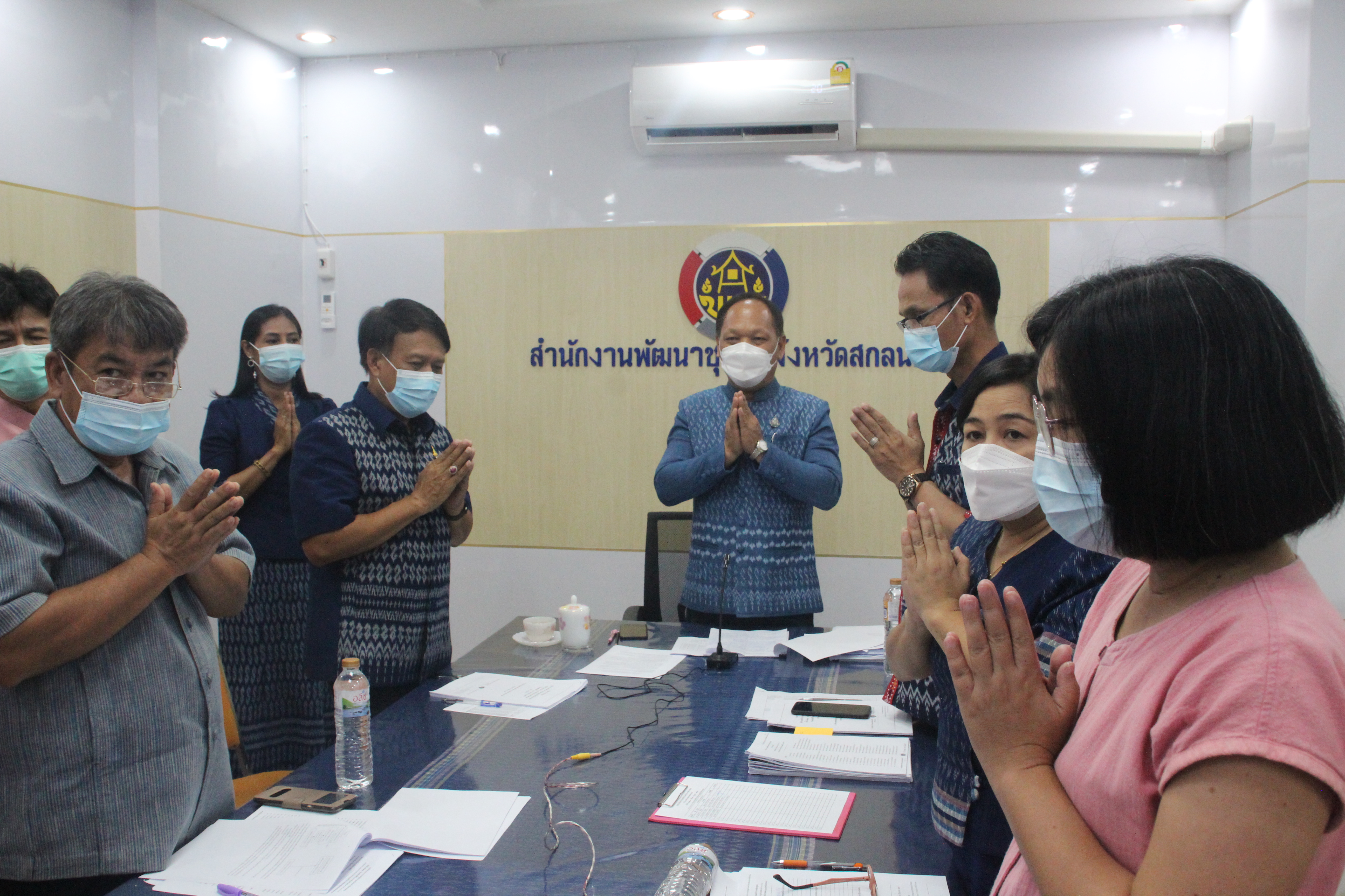 พช.สกลนคร สู้ภัย COVID-19 ด้วยการประชุมผู้บริหาร ครั้งที่ 7/2564 ผ่านระบบ Session call
