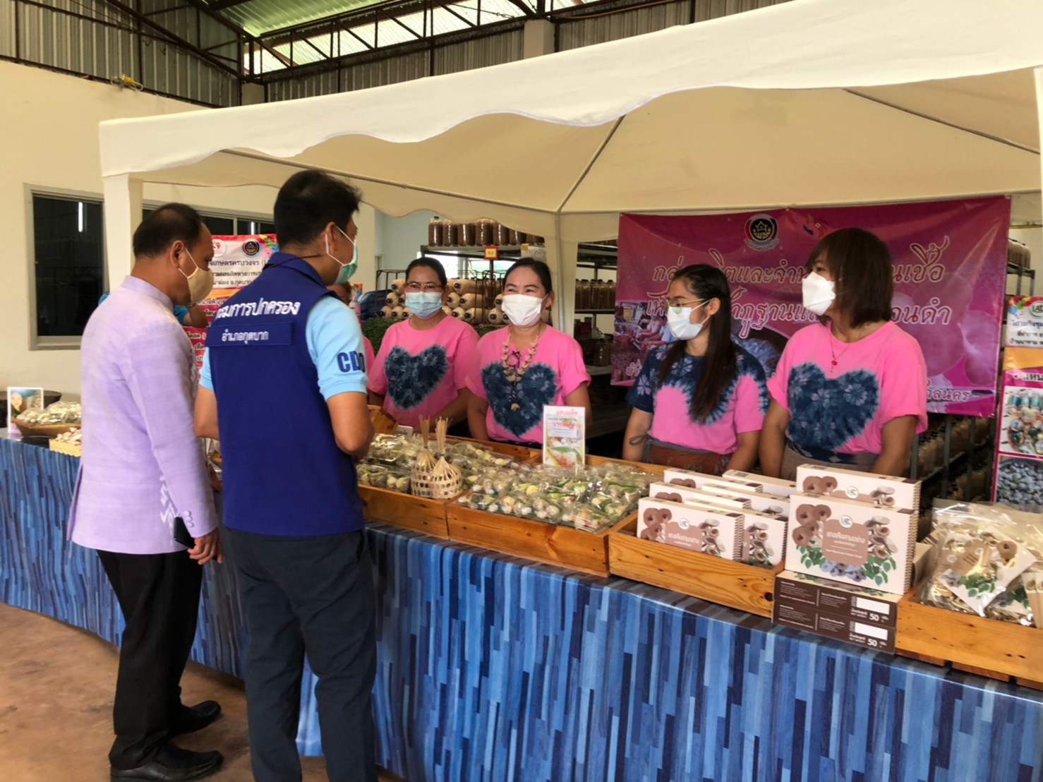 พช.สกลนคร ร่วมคัดเลือกคนกองทุนพัฒนาบทบาทสตรีดีเด่นและการประกวดการจัดทำสารสนเทศตำบลต้นแบบเพื่อพัฒนาคุณภาพชีวิต เขตตรวจราชการที่ 11