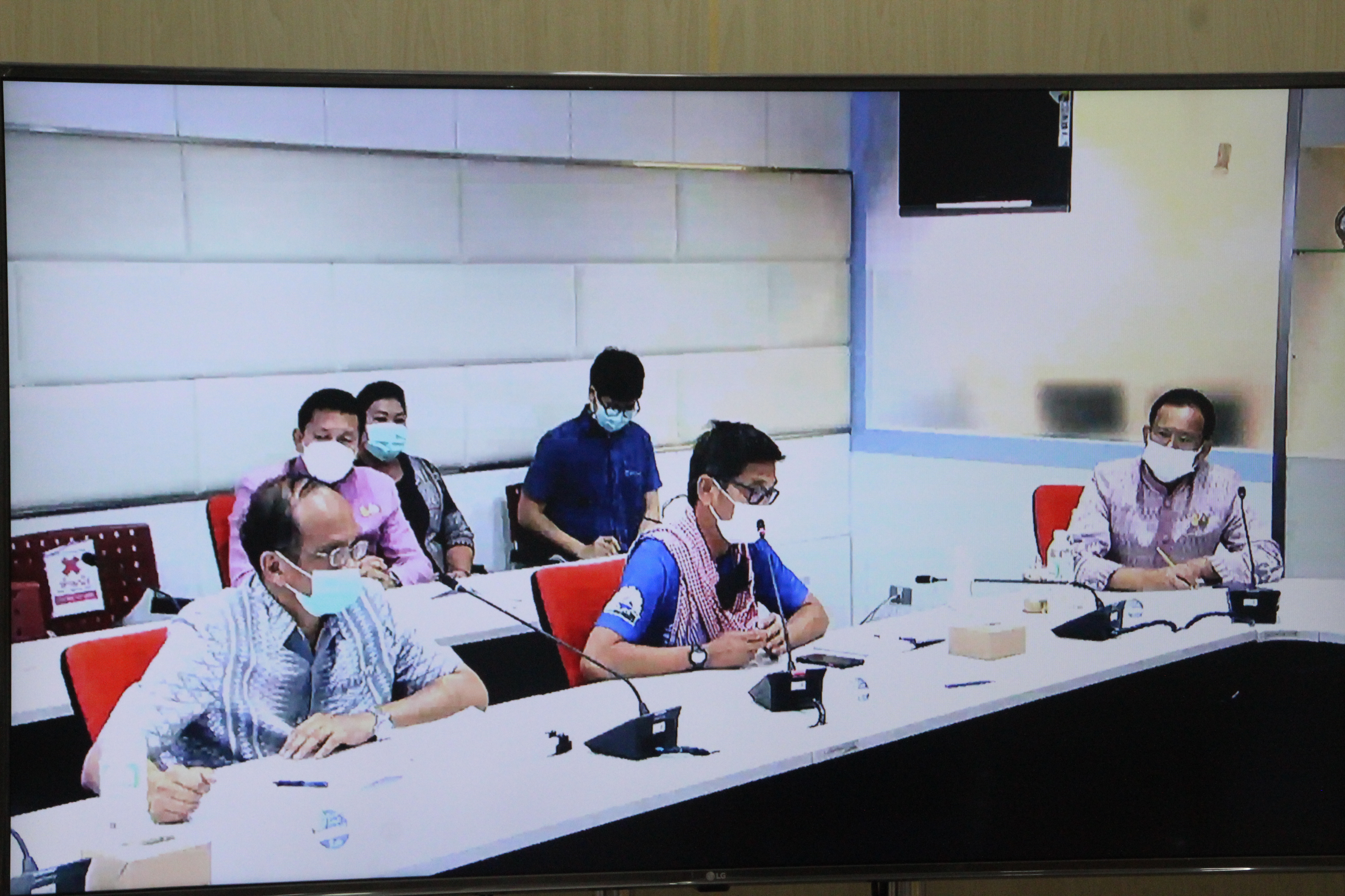 พช.สกลนคร ร่วมประชุมสร้างความเข้าใจคู่มือการปฏิบัติงานกระบวนงาน การจัดซื้อ/จัดจ้าง โครงการพัฒนาพื้นที่ต้นแบบการพัฒนาคุณภาพชีวิตตามหลักทฤษฎีใหม่ประยุกต์สู่ “โคก หนอง นา โมเดล”