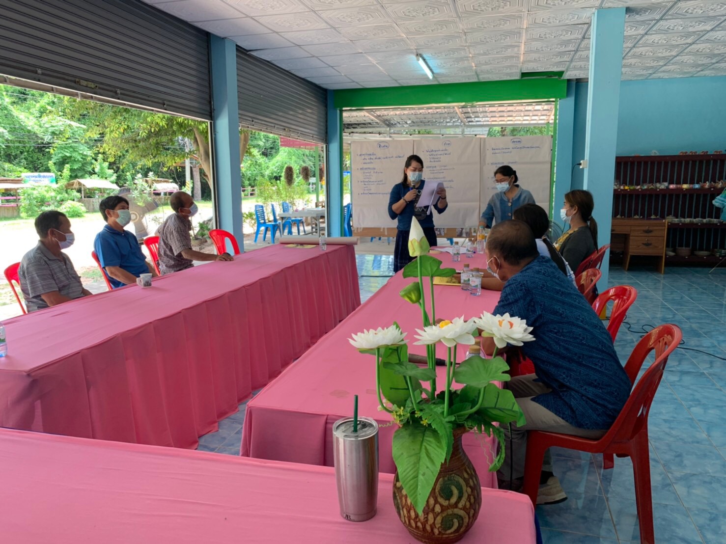 พช.สกลนคร : ถอดบทเรียนการดำเนินงานหมู่บ้านต้นแบบตามแนวพระราชดำริ ตามโครงการ ๙ ; ๑๐ ปฏิบัติบูชา “สืบสาน รักษา ต่อยอด” เพื่อพัฒนาชุมชน (ด้านสังคม)