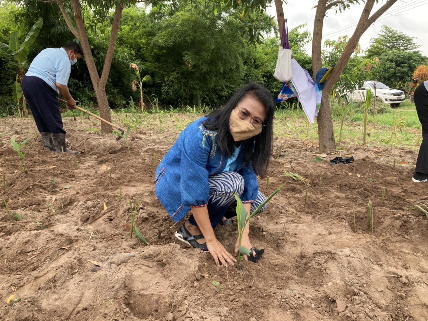 พช.ภูพาน : จัดกิจกรรมเฉลิมพระเกียรติเนื่องในวันเฉลิมพระชนมพรรษาสมเด็จพระนางเจ้าสิริกิติ์ พระบรมราชินีนาถ พระบรมราชชนนีพันปีหลวง 12 สิงหาคม 2564