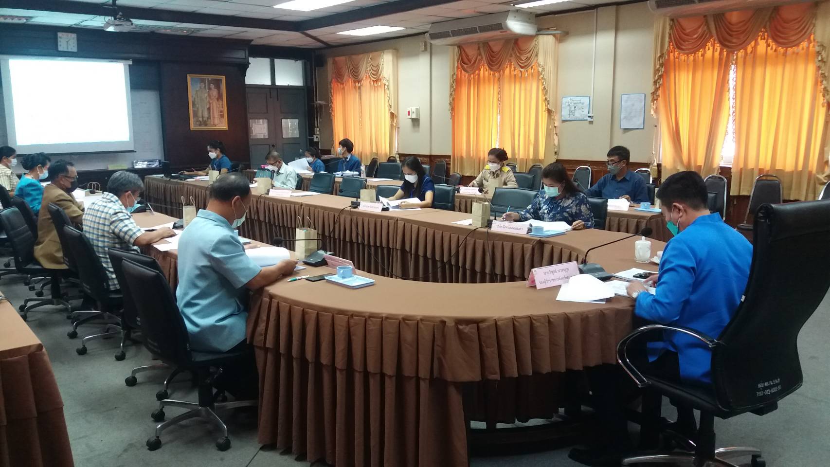 จังหวัดสกลนคร ประชุมคณะอนุกรรมการกองทุนพัฒนาบทบาทสตรีระดับจังหวัด ครังที่ 7/2564