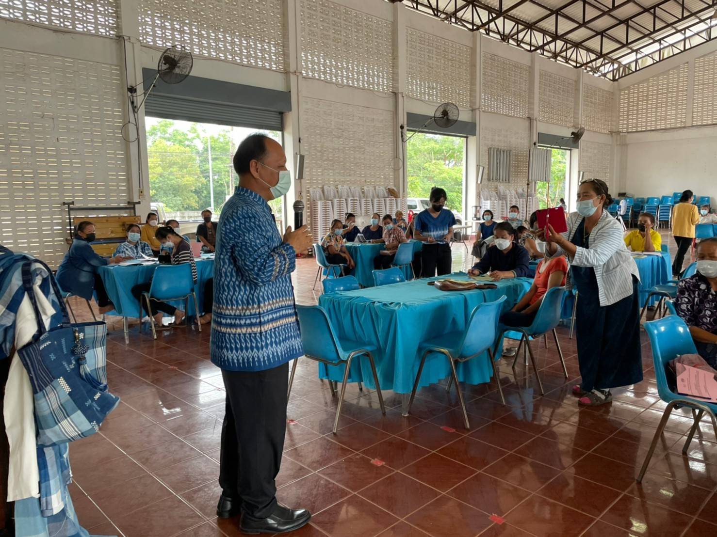พจ.สกลนคร ติดตาม สนับสนุน และให้กำลังใจผู้เข้ารับการอบรมโครงการส่งเสริมและพัฒนาอาชีพของประชาชนที่เหมาะสมกับศักยภาพเชิงพื้นที่