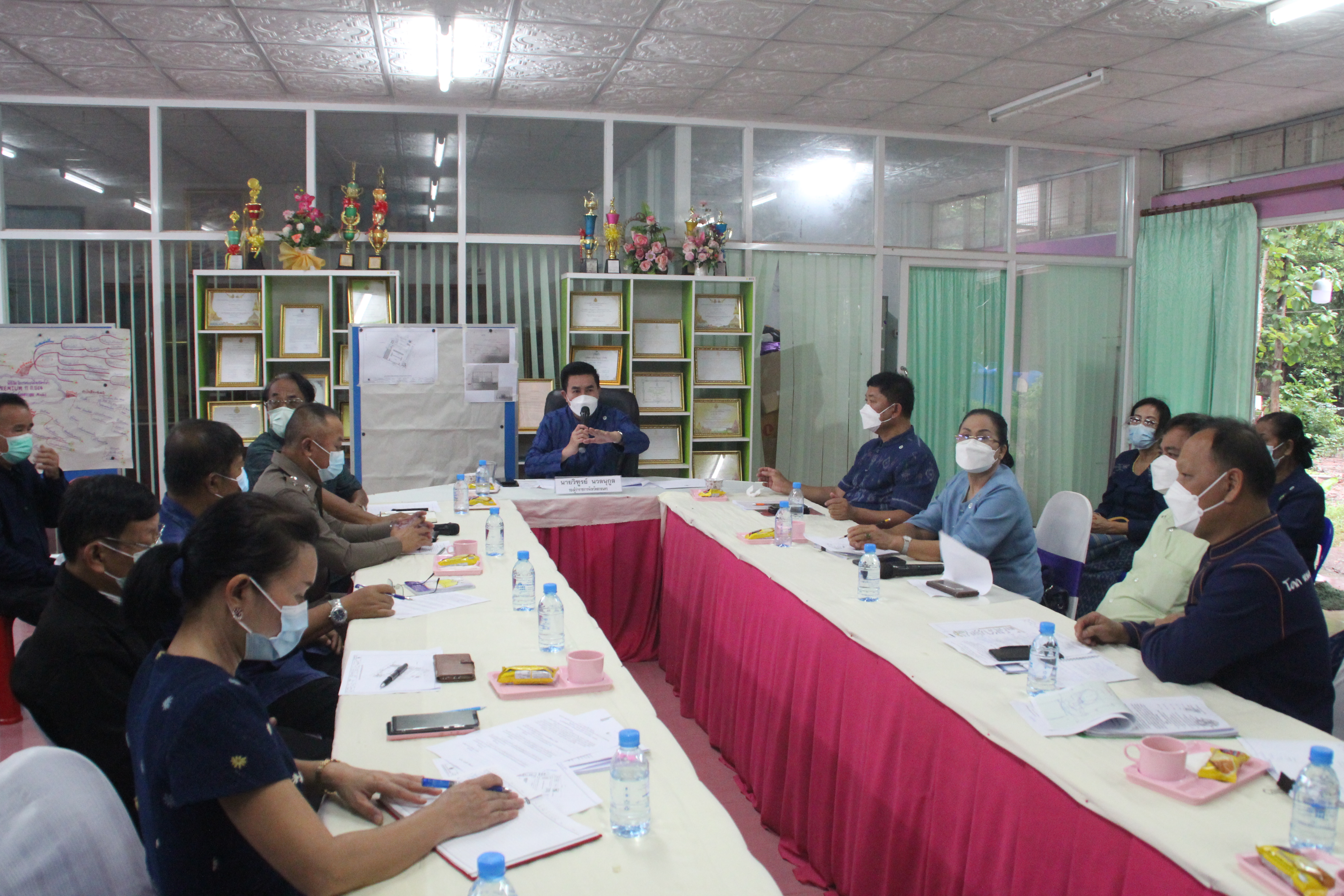 พช.สกลนคร : ร่วมประชุมการขับเคลื่อนโครงการก่อสร้างศูนย์เรียนรู้ผ้าย้อมคราม “วิชชาลัยดอนกอย วิถีแห่งการพัฒนาที่ยั่งยืน”