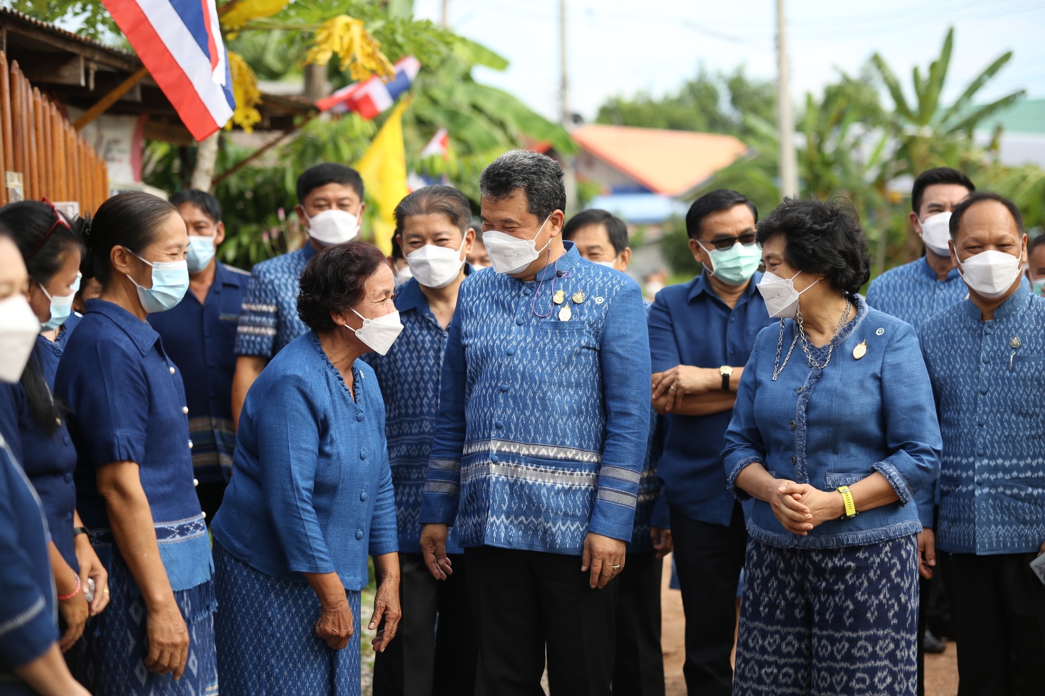 อธิบดี พช. และประธานสภาสตรีแห่งชาติในพระบรมราชินูปถัมภ์  เปิดโครงการพัฒนาผลิตภัณฑ์ผ้าและเครื่องแต่งกายให้เป็น Premium OTOP