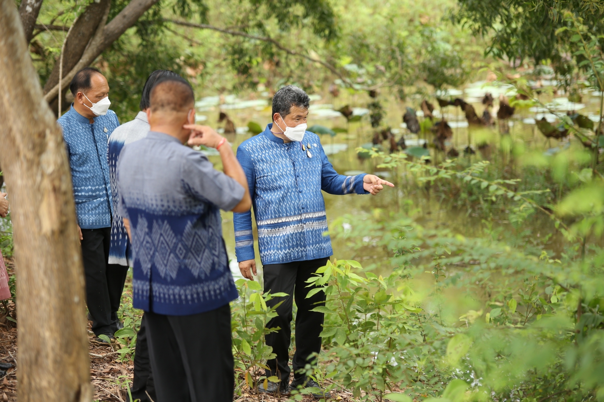 อธิบดี พช. และประธานสภาสตรีแห่งชาติในพระบรมราชินูปถัมภ์  เปิดโครงการพัฒนาผลิตภัณฑ์ผ้าและเครื่องแต่งกายให้เป็น Premium OTOP