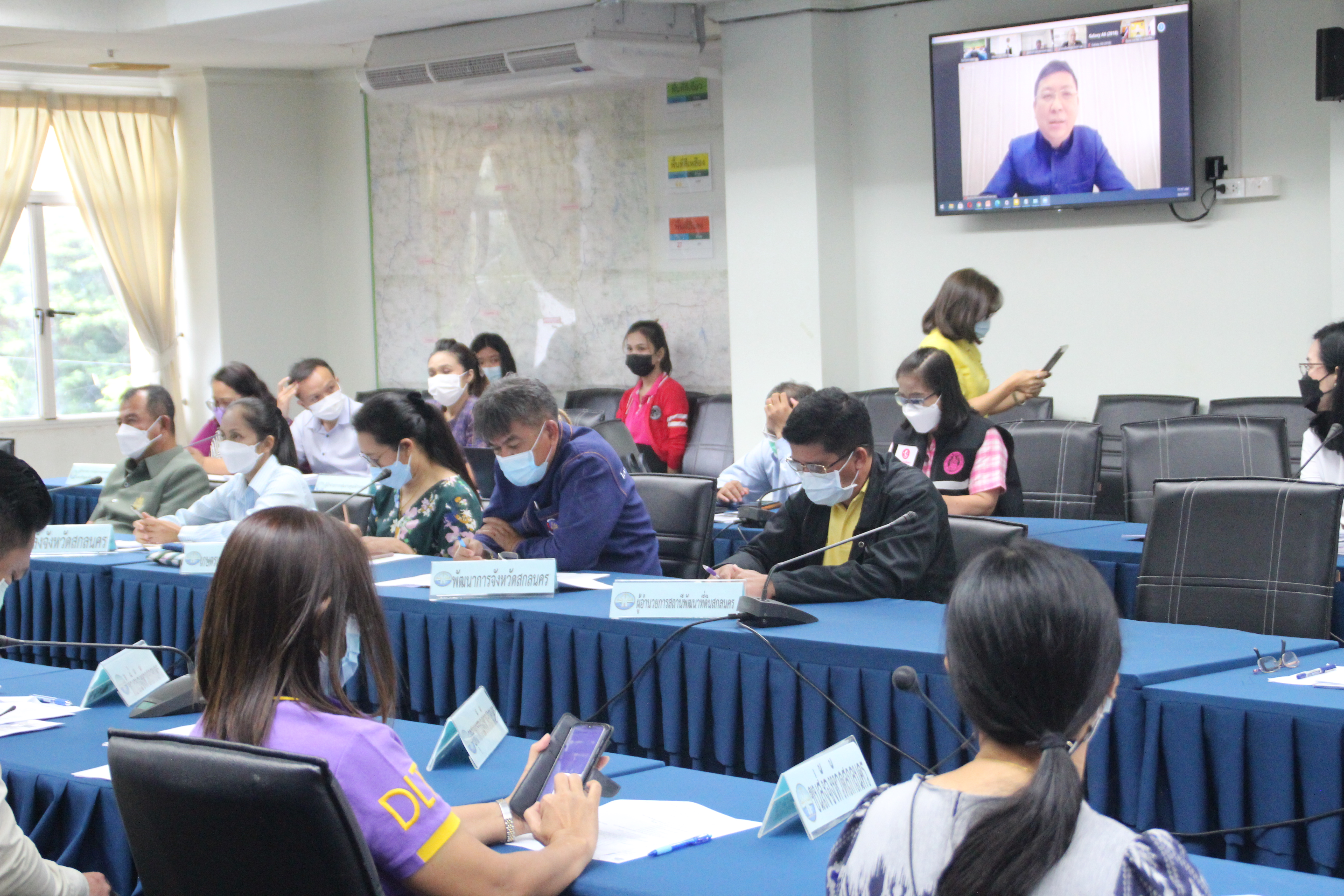 พช.สกลนคร : ร่วมประชุมการตรวจราชการตามแผนการตรวจราชการแบบบูรณาการของผู้ตรวจราชการ สำนักนายกรัฐมนตรีเขตตรวจราชการที่ 11 (นายสมเกียรติ ธงศรี)