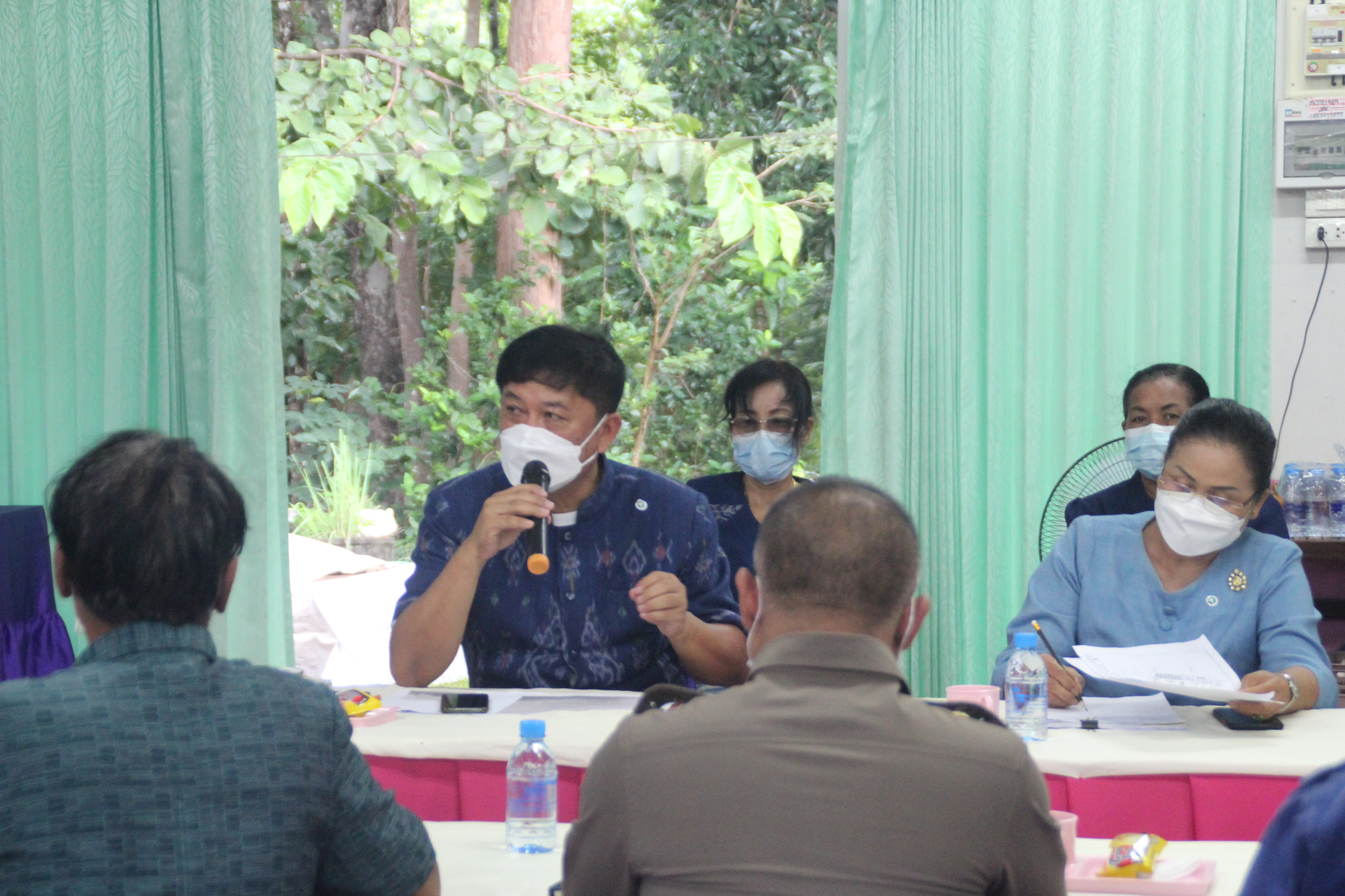 พช.สกลนคร : ร่วมประชุมการขับเคลื่อนโครงการก่อสร้างศูนย์เรียนรู้ผ้าย้อมคราม “วิชชาลัยดอนกอย วิถีแห่งการพัฒนาที่ยั่งยืน”