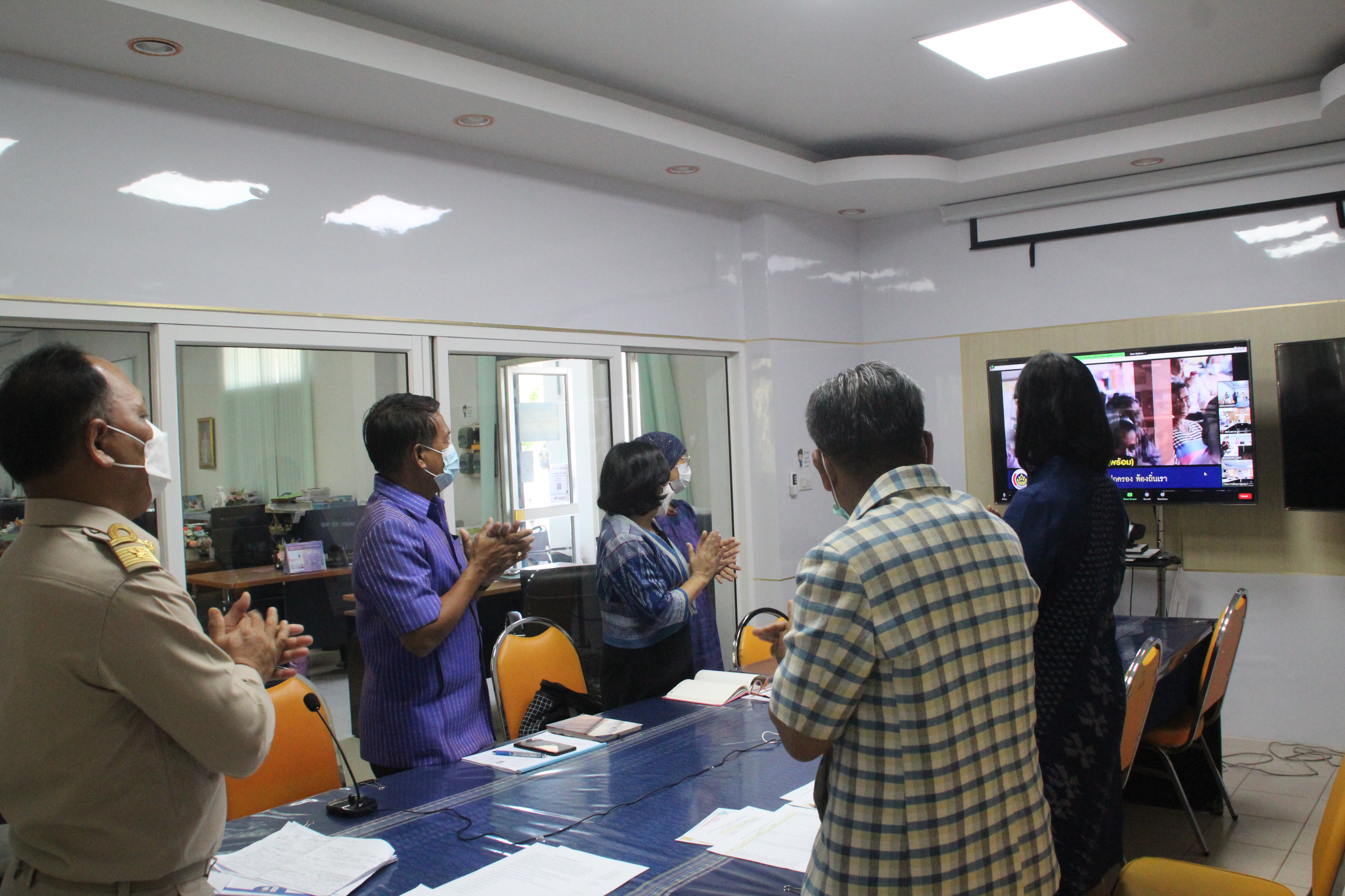 พช.สกลนคร : ร่วมการประชุมกรมการพัฒนาชุมชน ครั้งที่ 9/2564 ผ่านระบบ Zoom Cloud Meeting