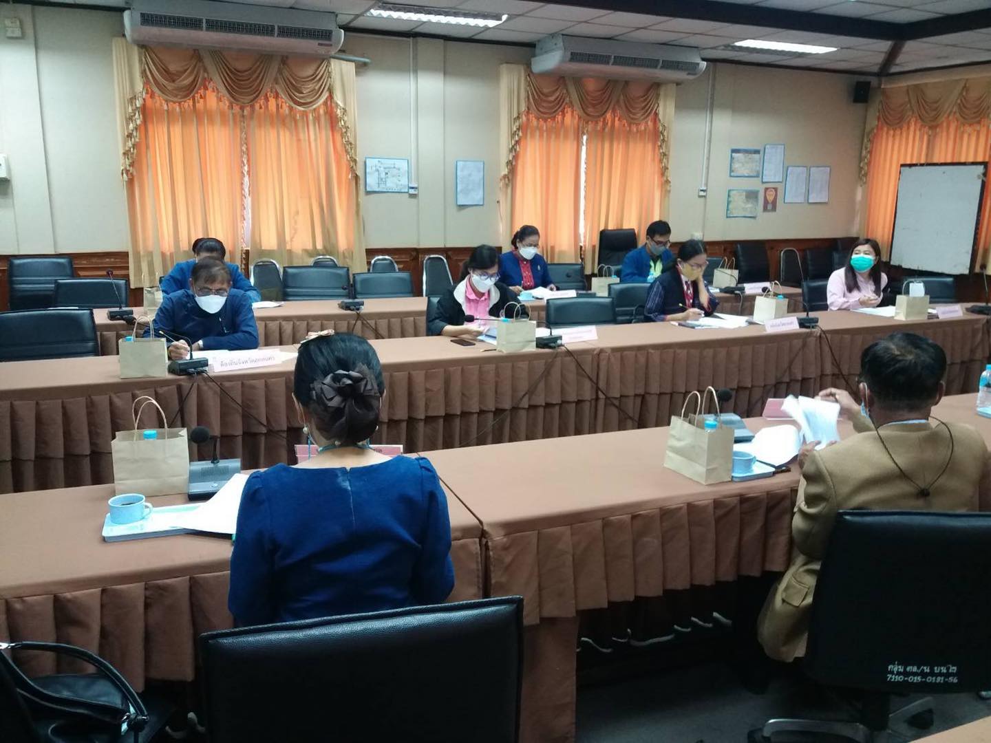 จังหวัดสกลนคร ประชุมคณะอนุกรรมการกองทุนพัฒนาบทบาทสตรีระดับจังหวัด ครั้งที่ 8/2564
