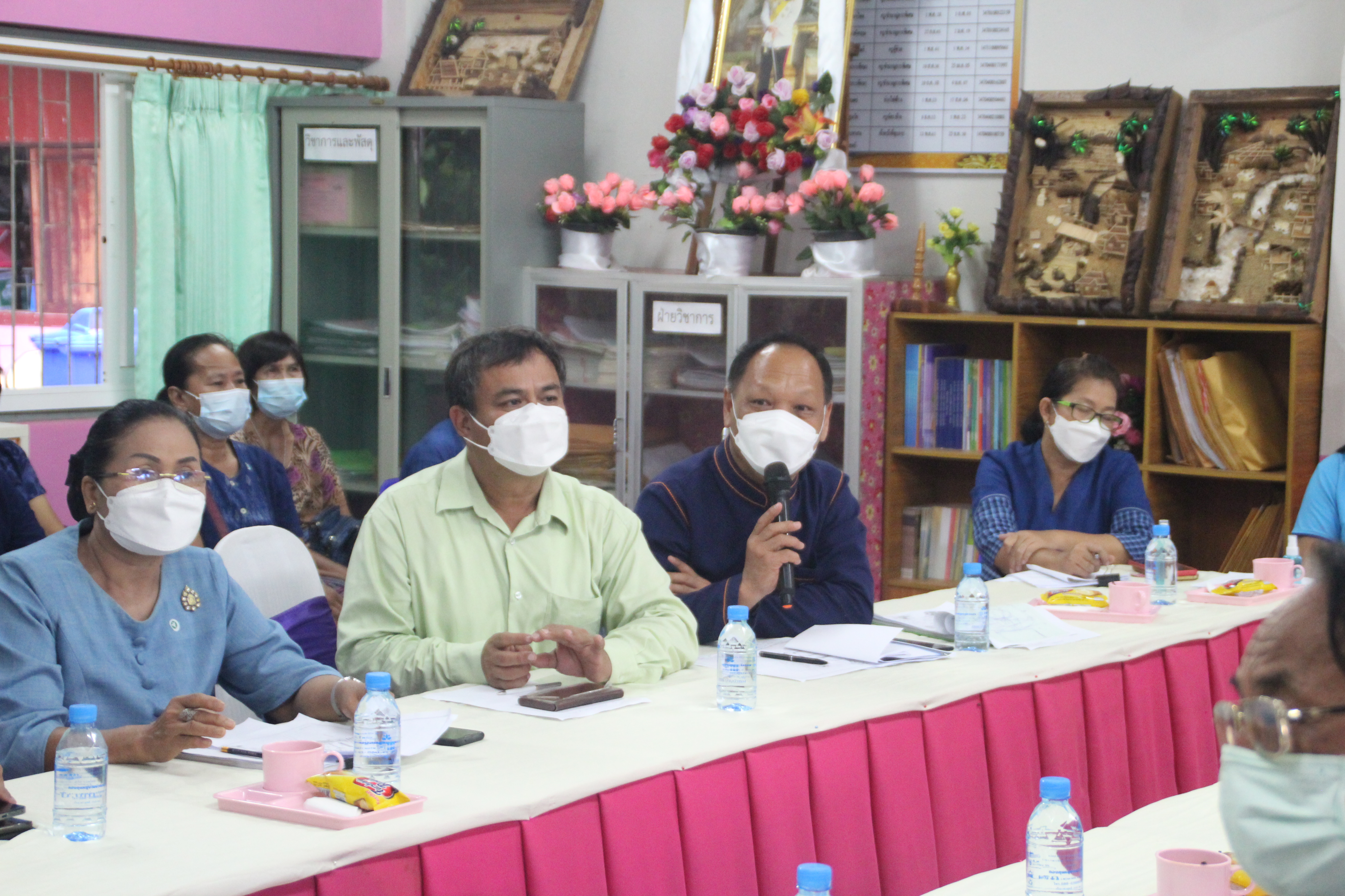 พช.สกลนคร : ร่วมประชุมการขับเคลื่อนโครงการก่อสร้างศูนย์เรียนรู้ผ้าย้อมคราม “วิชชาลัยดอนกอย วิถีแห่งการพัฒนาที่ยั่งยืน”