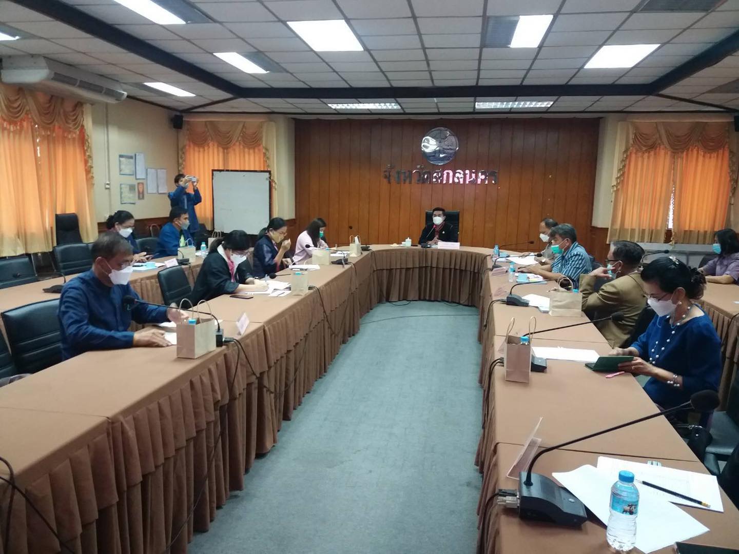 จังหวัดสกลนคร ประชุมคณะอนุกรรมการกองทุนพัฒนาบทบาทสตรีระดับจังหวัด ครั้งที่ 8/2564
