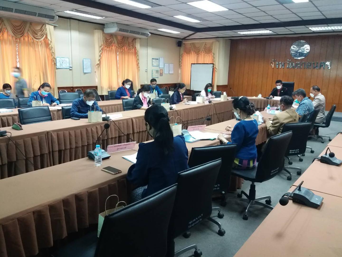 จังหวัดสกลนคร ประชุมคณะอนุกรรมการกองทุนพัฒนาบทบาทสตรีระดับจังหวัด ครั้งที่ 8/2564