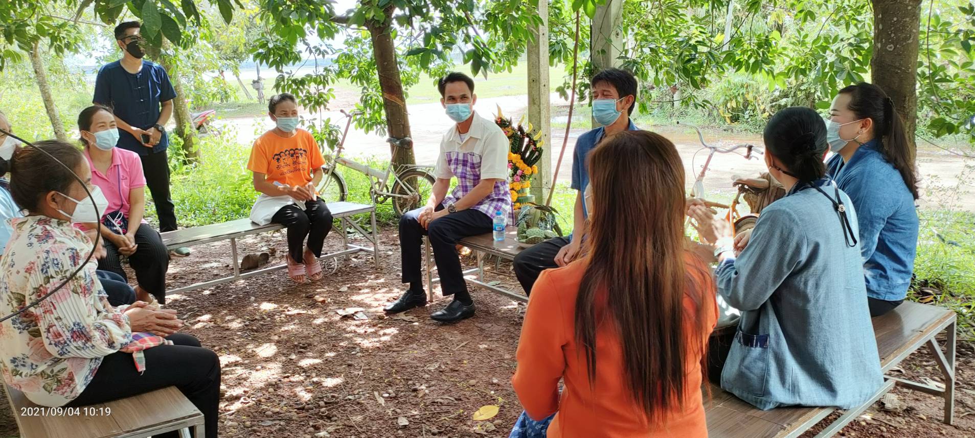 พช.สกลนคร : จัดทีมลงพื้นที่ติดตามและให้กำลังใจอาสาสมัครจัดเก็บข้อมูล จปฐ.