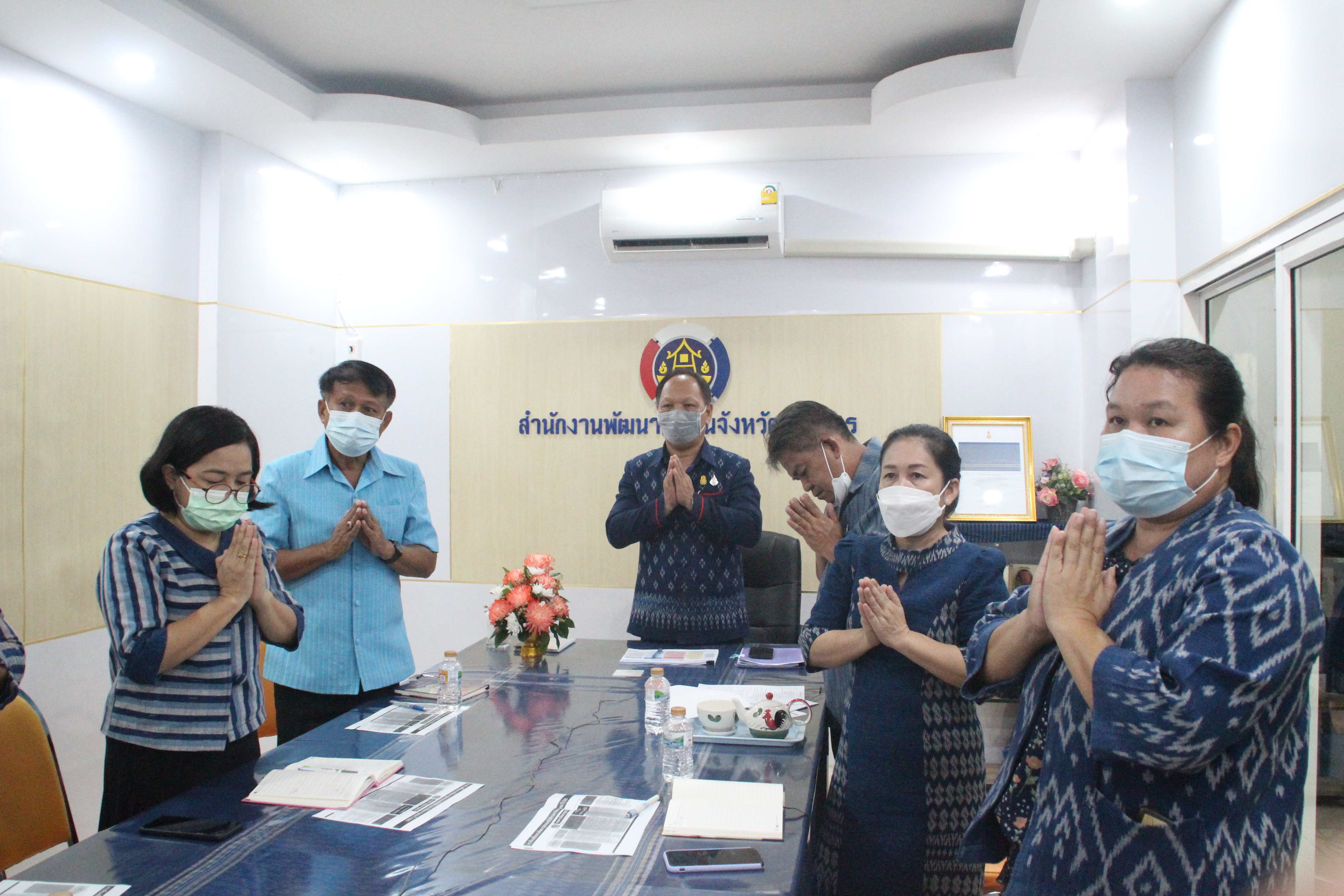 พช.สกลนคร : ร่วมประชุมมอบนโยบายการขับเคลื่อนงานพัฒนาชุมชน ประจำปี 2565