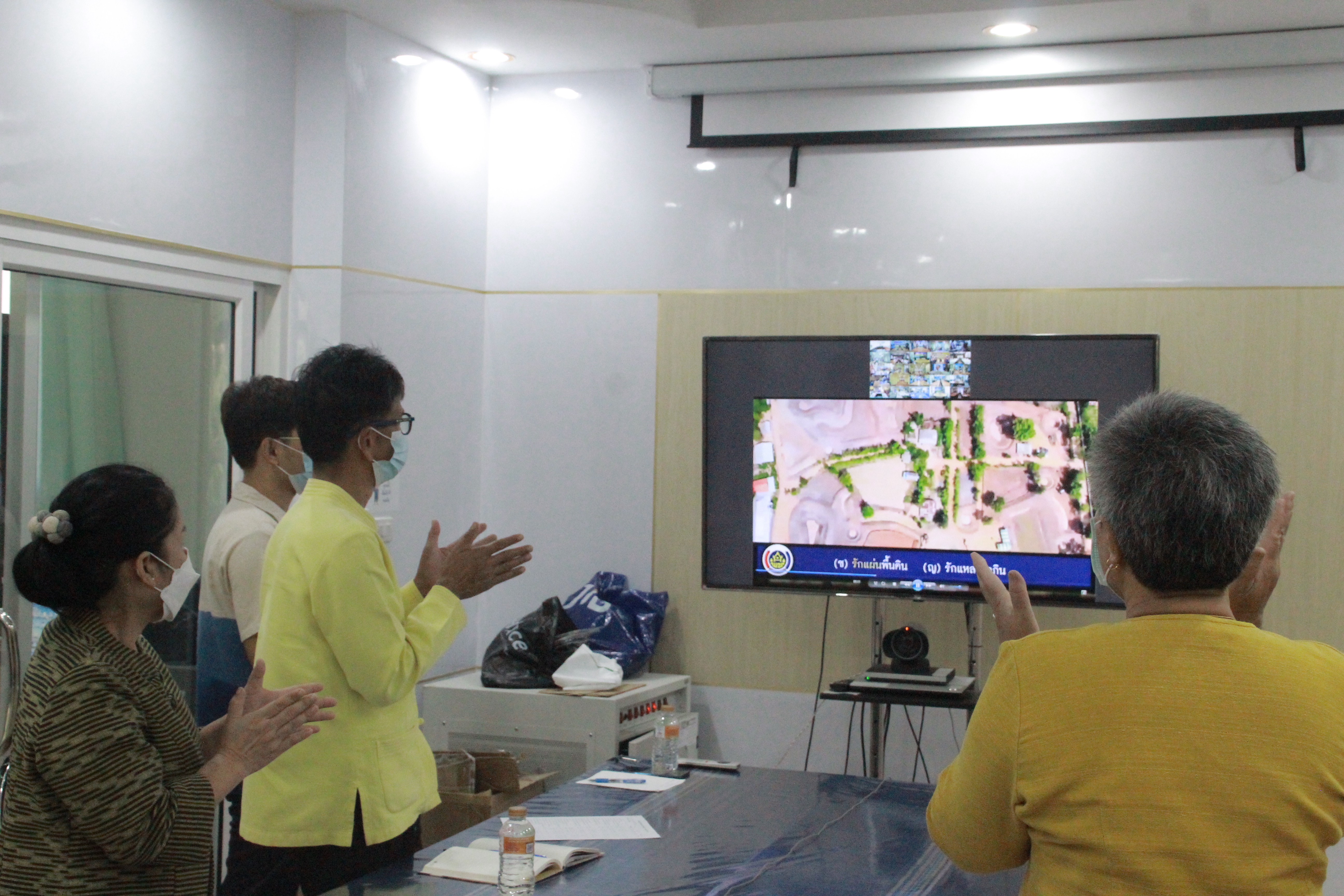 พช.สกลนคร : ร่วมประชุมมอบนโยบายและแนวทางการดำเนินงานพัฒนาชุมชน ปีงบประมาณ 2565