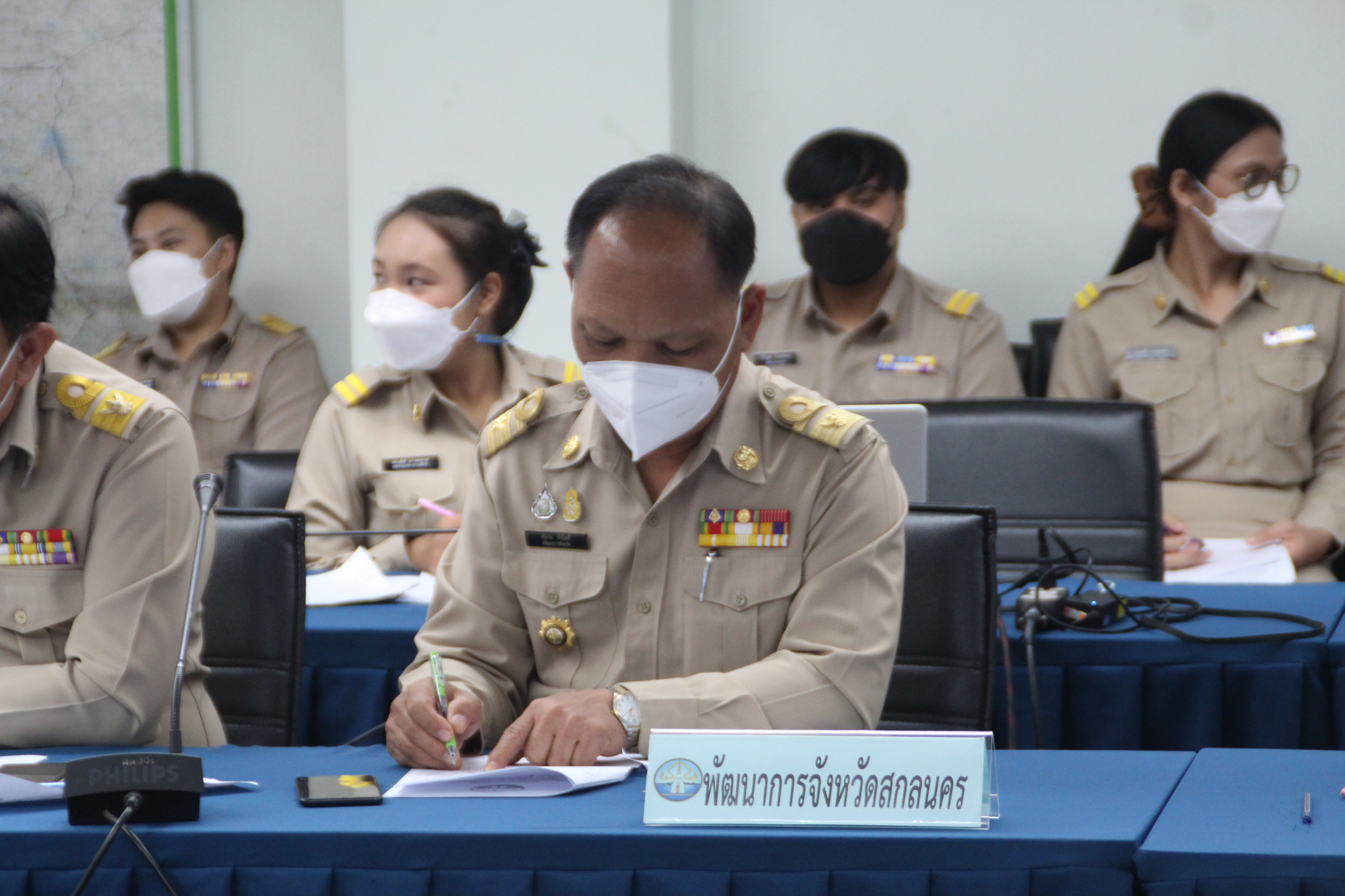 ผู้ว่าฯ สกลนคร เป็นประธานการประชุมชี้แจงแนวทางการดำเนินงานงบประมาณรายจ่ายของจังหวัดและกลุ่มจังหวัด ปีงบประมาณ 2565