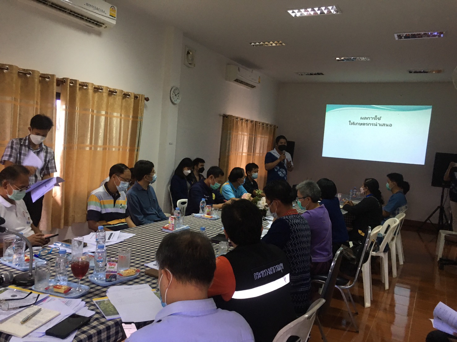 พช.สกลนคร : ร่วมประชุมขับเคลื่อนโครงการ “ฟาร์มประชารัฐ” จังหวัดสกลนคร