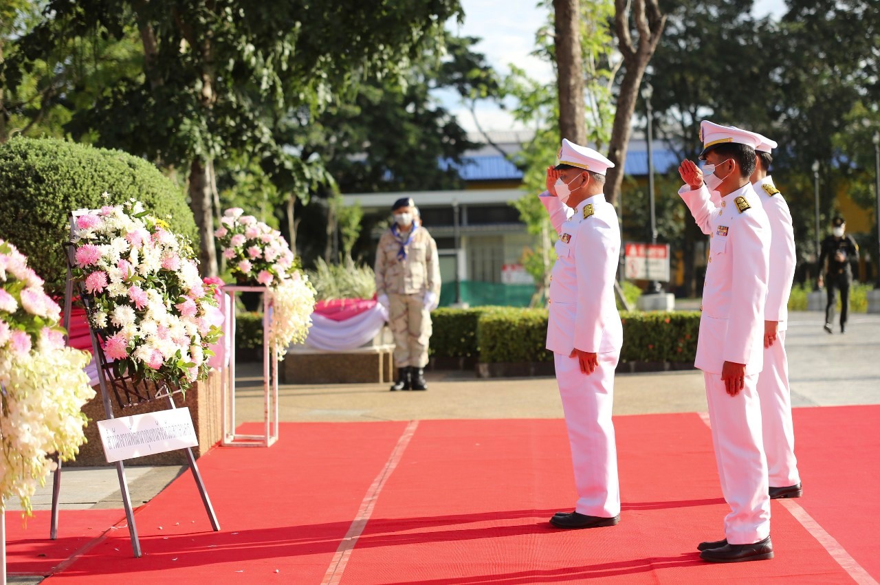 พช.สกลนคร : ร่วมกิจกรรมน้อมรำลึกเนื่องในวันคล้ายวันสวรรคตพระบาทสมเด็จพระจุลจอมเกล้าเจ้าอยู่หัว 23 ตุลาคม 2564