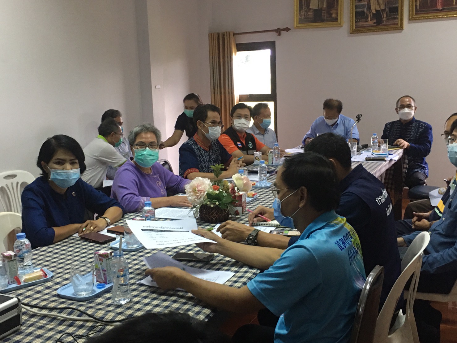 พช.สกลนคร : ร่วมประชุมขับเคลื่อนโครงการ “ฟาร์มประชารัฐ” จังหวัดสกลนคร