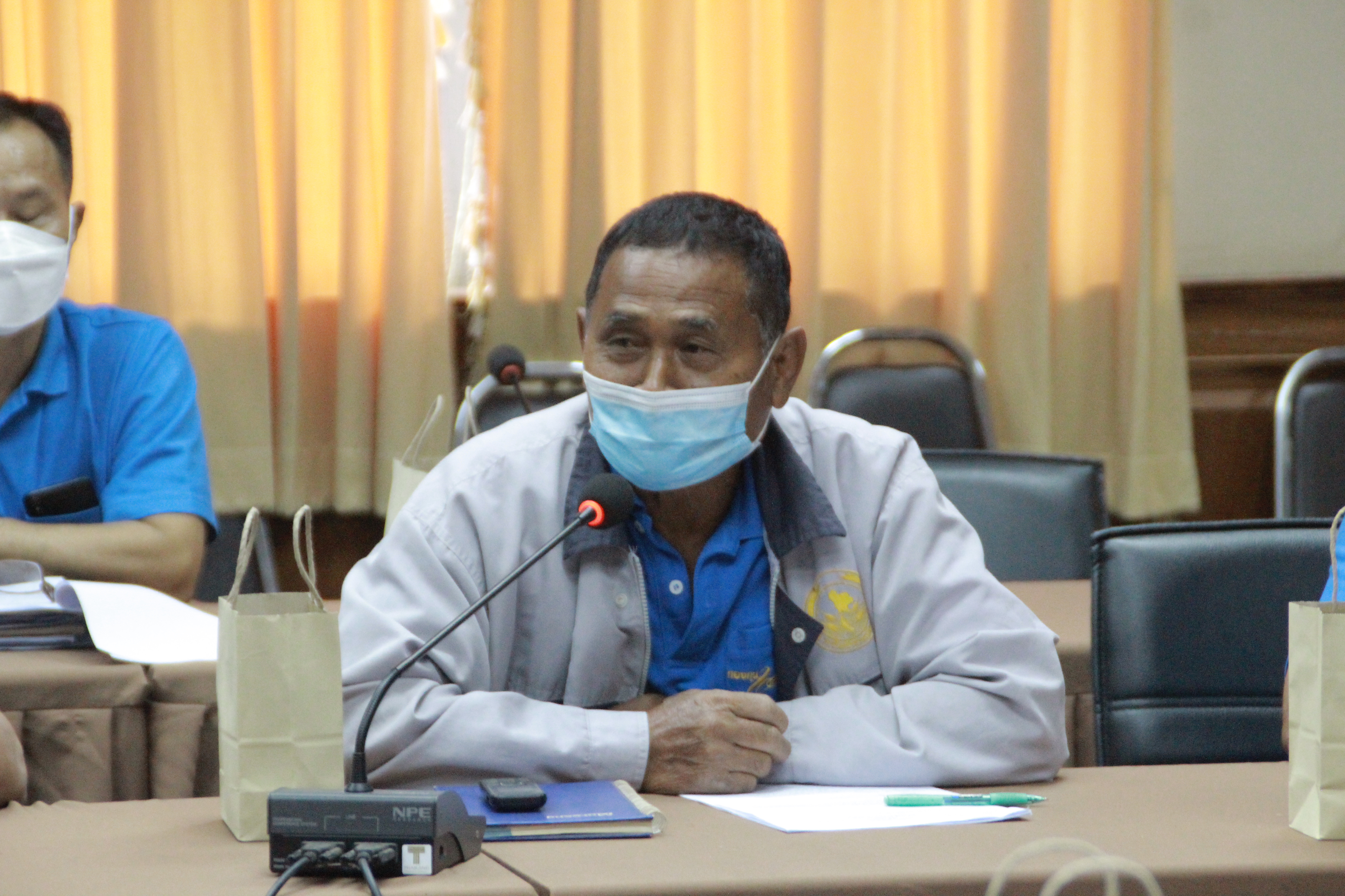 พช.สกลนคร : ประชุมเจ้าหน้าที่พัฒนาชุมชนและคณะกรรมการเครือข่ายกองทุนแม่ของแผ่นดินจังหวัดสกลนคร