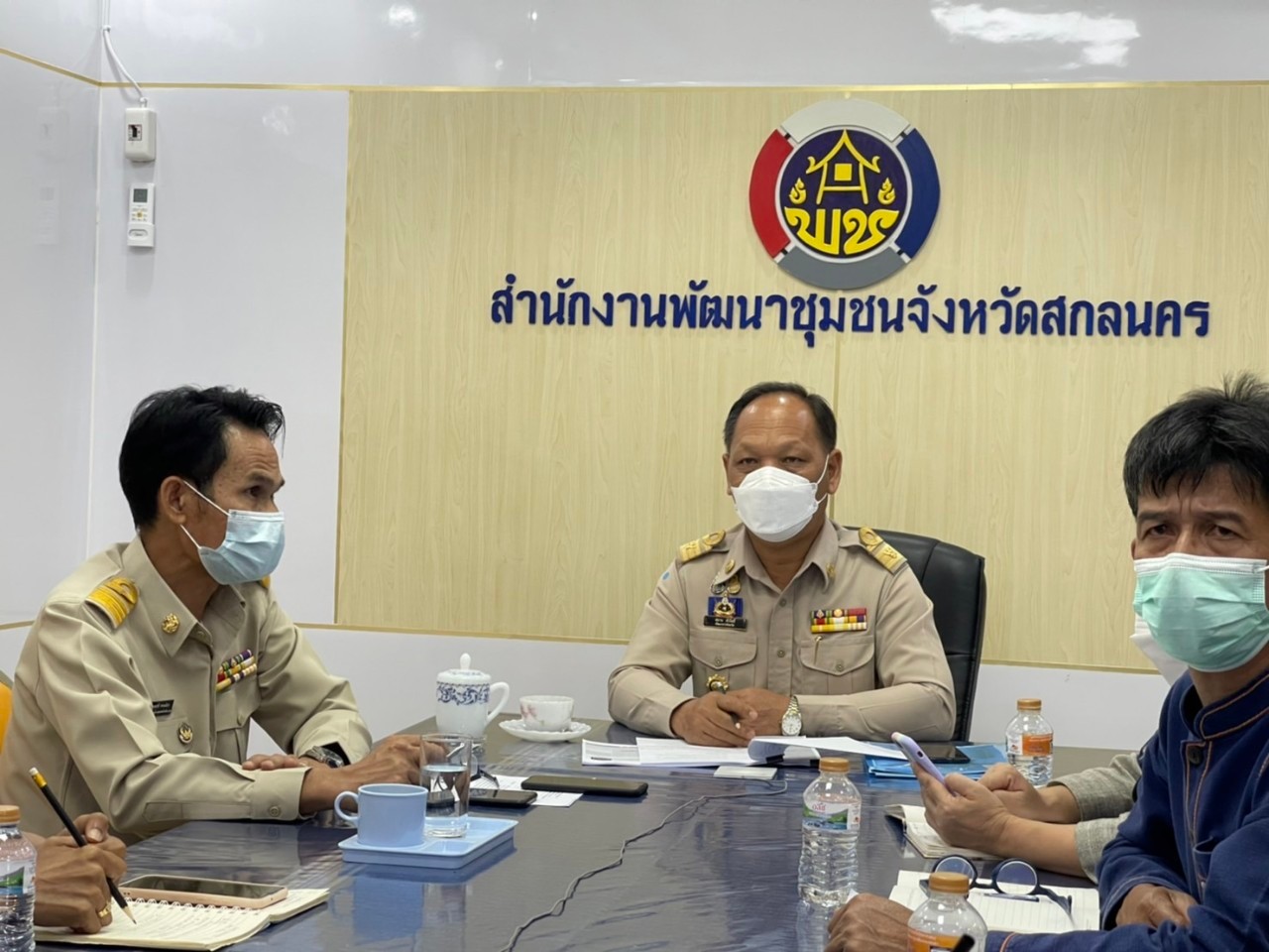 พช.สกลนคร : ร่วมการประชุมกรมการพัฒนาชุมชน ครั้งที่ 10/2564 ผ่านระบบ Conference