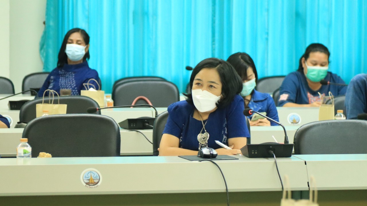 พช. สกลนคร : รองฯ วิฑูรย์ มอบนโยบายขับเคลื่อนยุทธศาสตร์จังหวัดสกลนครเชื่อมโยงงานพัฒนาชุมชน