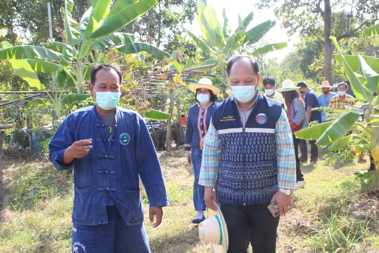 พจ.สกลนคร : ติดตามและสนับสนุนการดำเนินงานศูนย์ผู้นำจิตอาสาพัฒนาชุมชน ครั้งที่ 5
