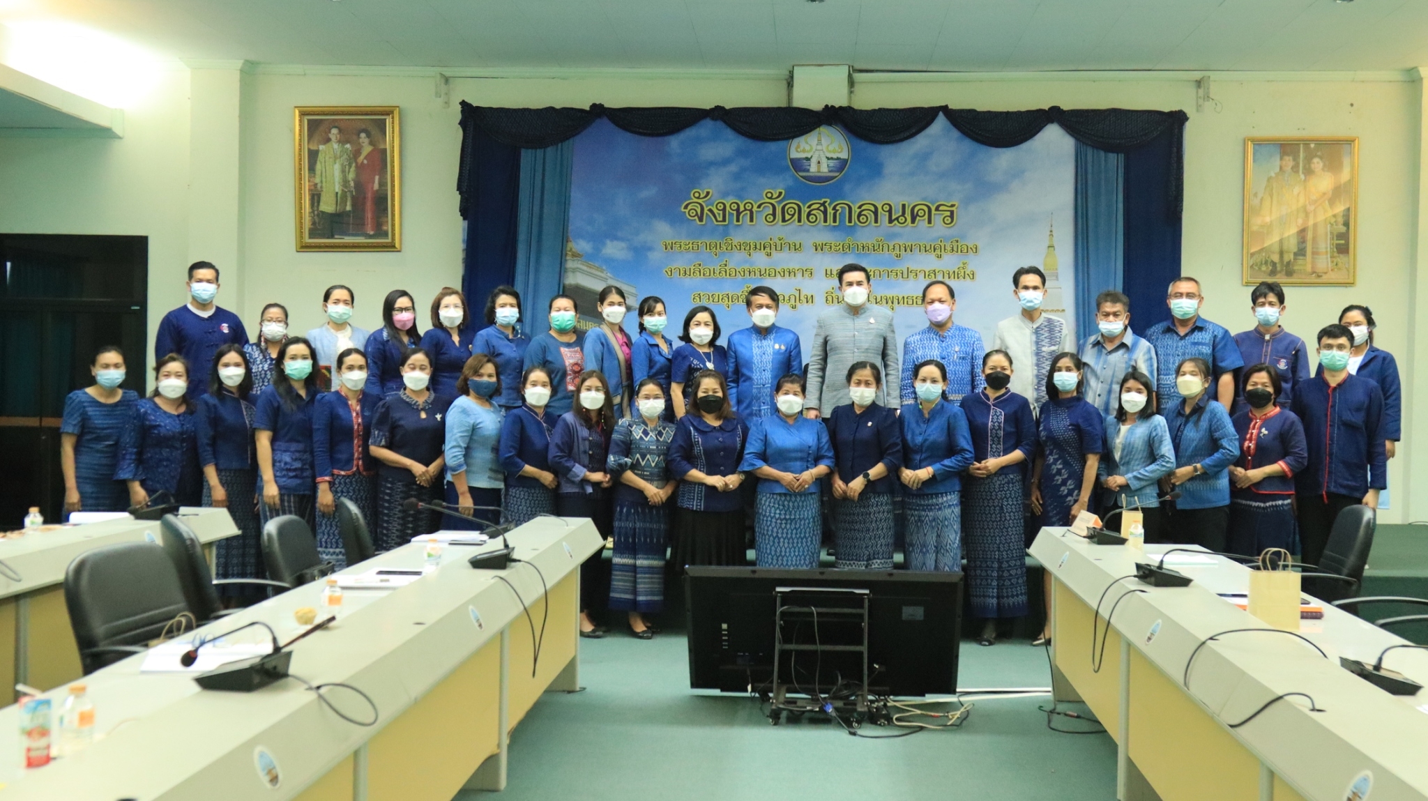 พช. สกลนคร : รองฯ วิฑูรย์ มอบนโยบายขับเคลื่อนยุทธศาสตร์จังหวัดสกลนครเชื่อมโยงงานพัฒนาชุมชน