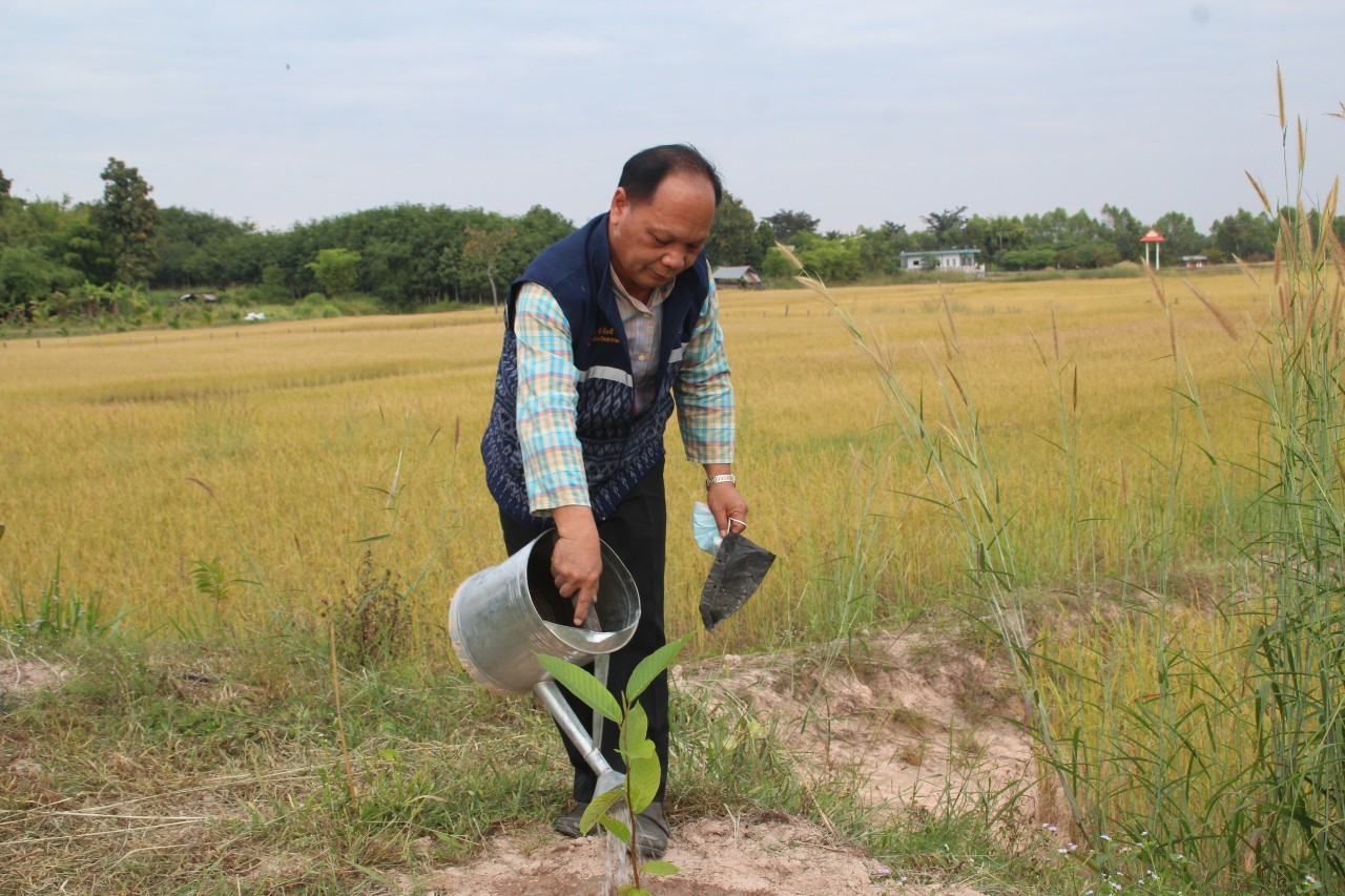 พจ.สกลนคร : ติดตามและสนับสนุนการดำเนินงานศูนย์ผู้นำจิตอาสาพัฒนาชุมชน ครั้งที่ 5